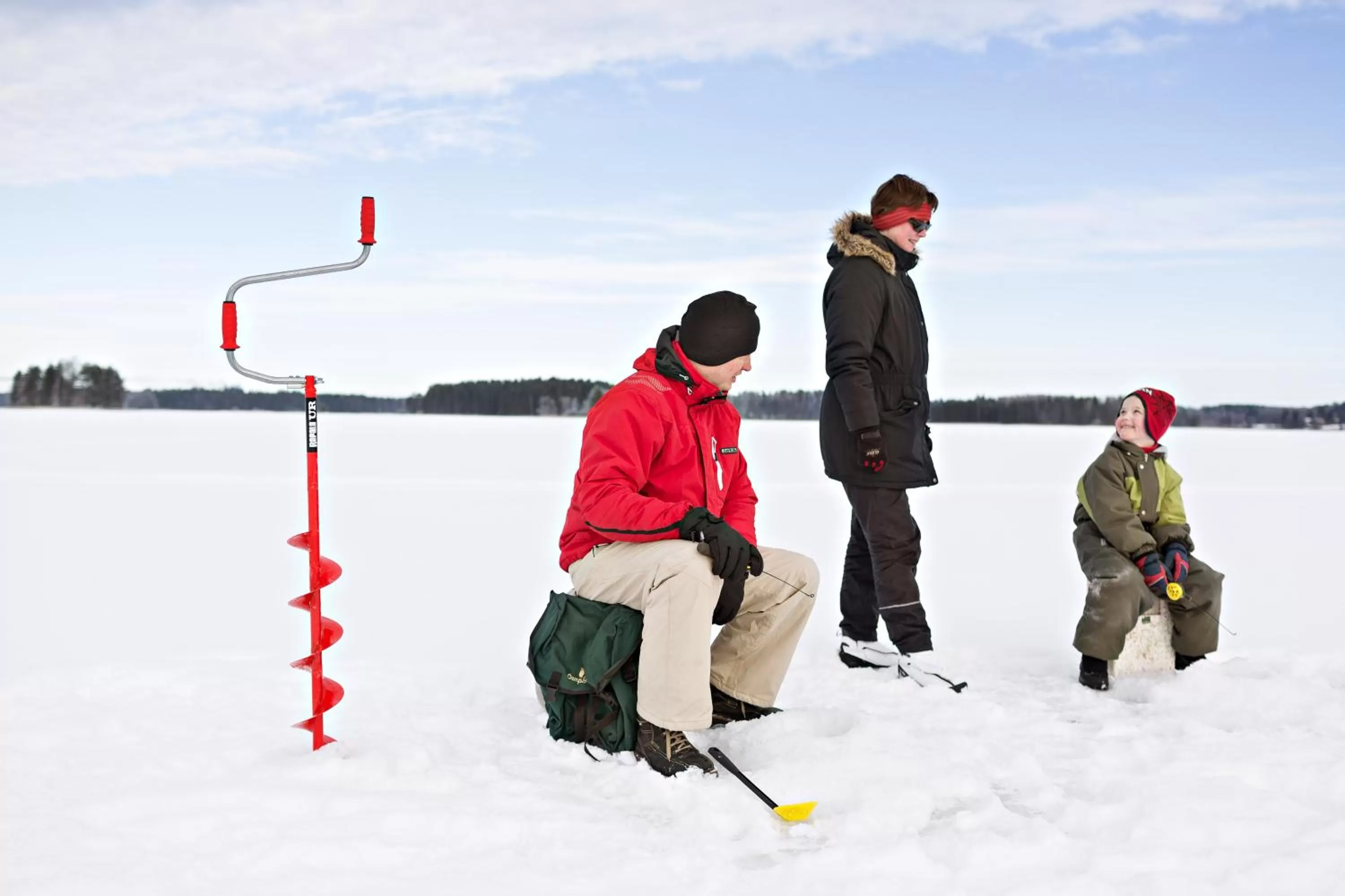 Fishing in Peltolan Luomutila