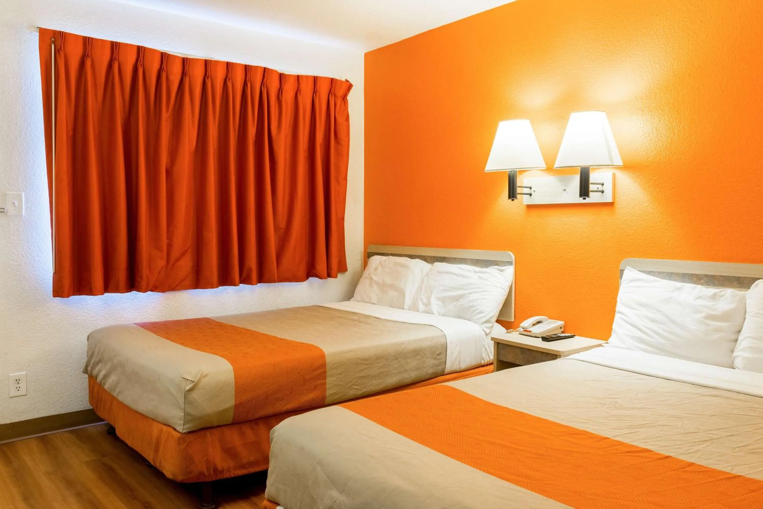 Photo of the whole room, Bed in Motel 6-Mojave, CA