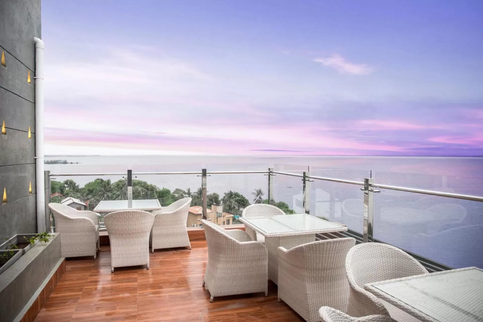 Restaurant/places to eat in Amagi Aria Airport Transit Hotel