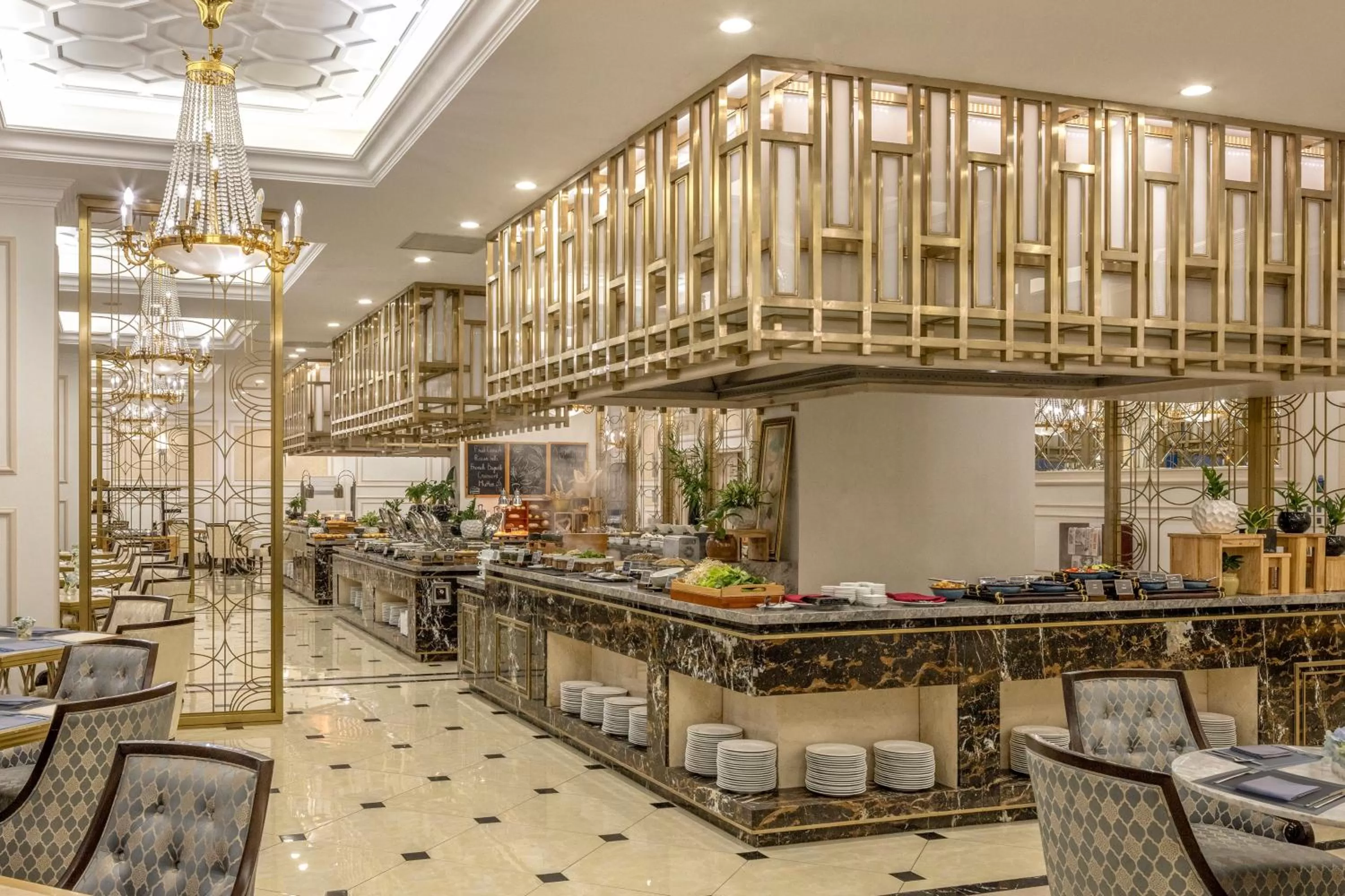 Restaurant/places to eat in Meliá Vinpearl Phu Ly