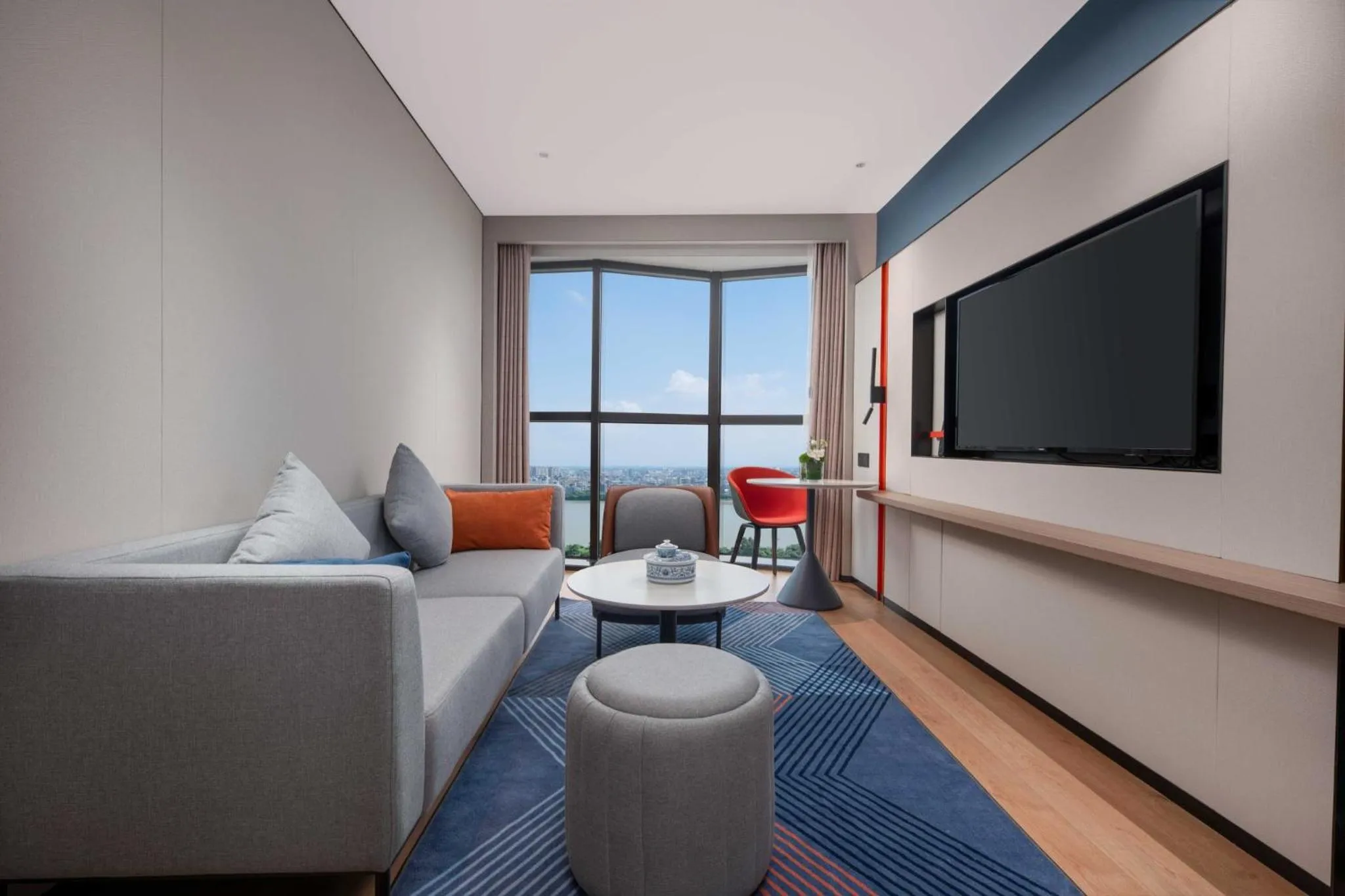 Photo of the whole room in Holiday Inn Express Shantou Chenghai