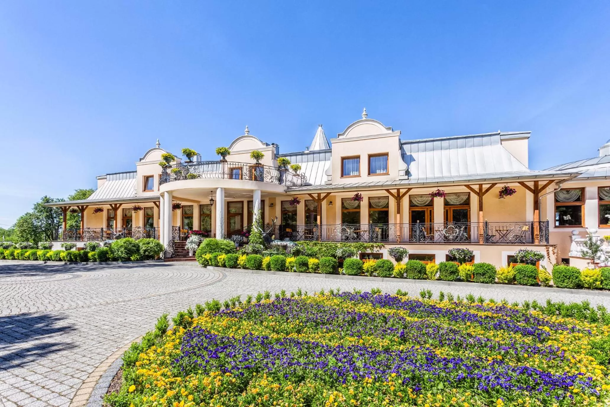 Leśna Perła - Restauracja i Pokoje Hotelowe