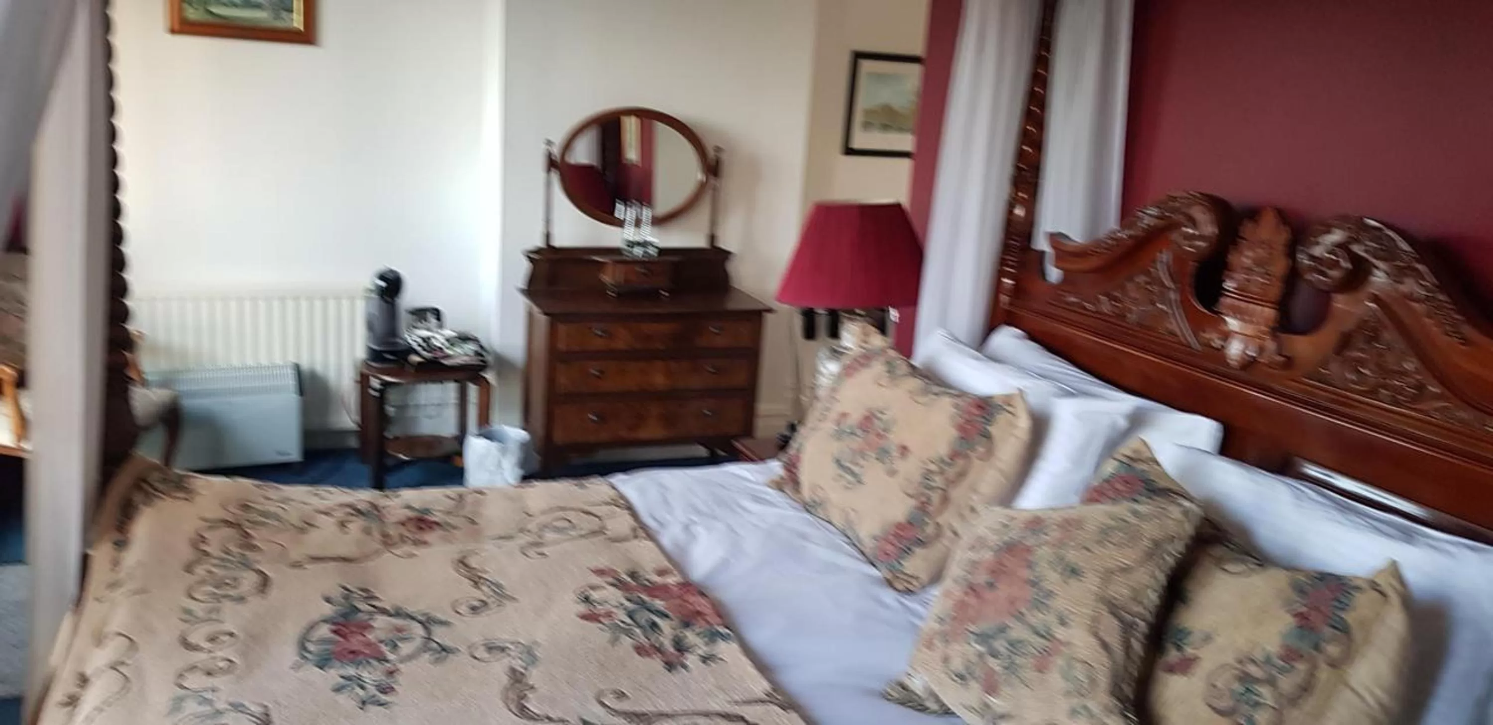 Bed in The Weir Hotel