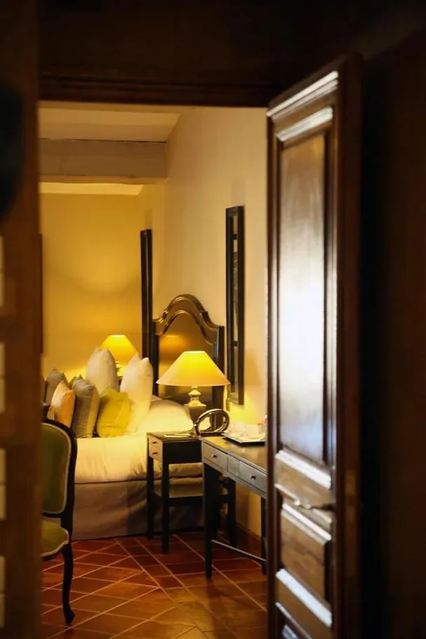 Bed in La Villa Mazarin