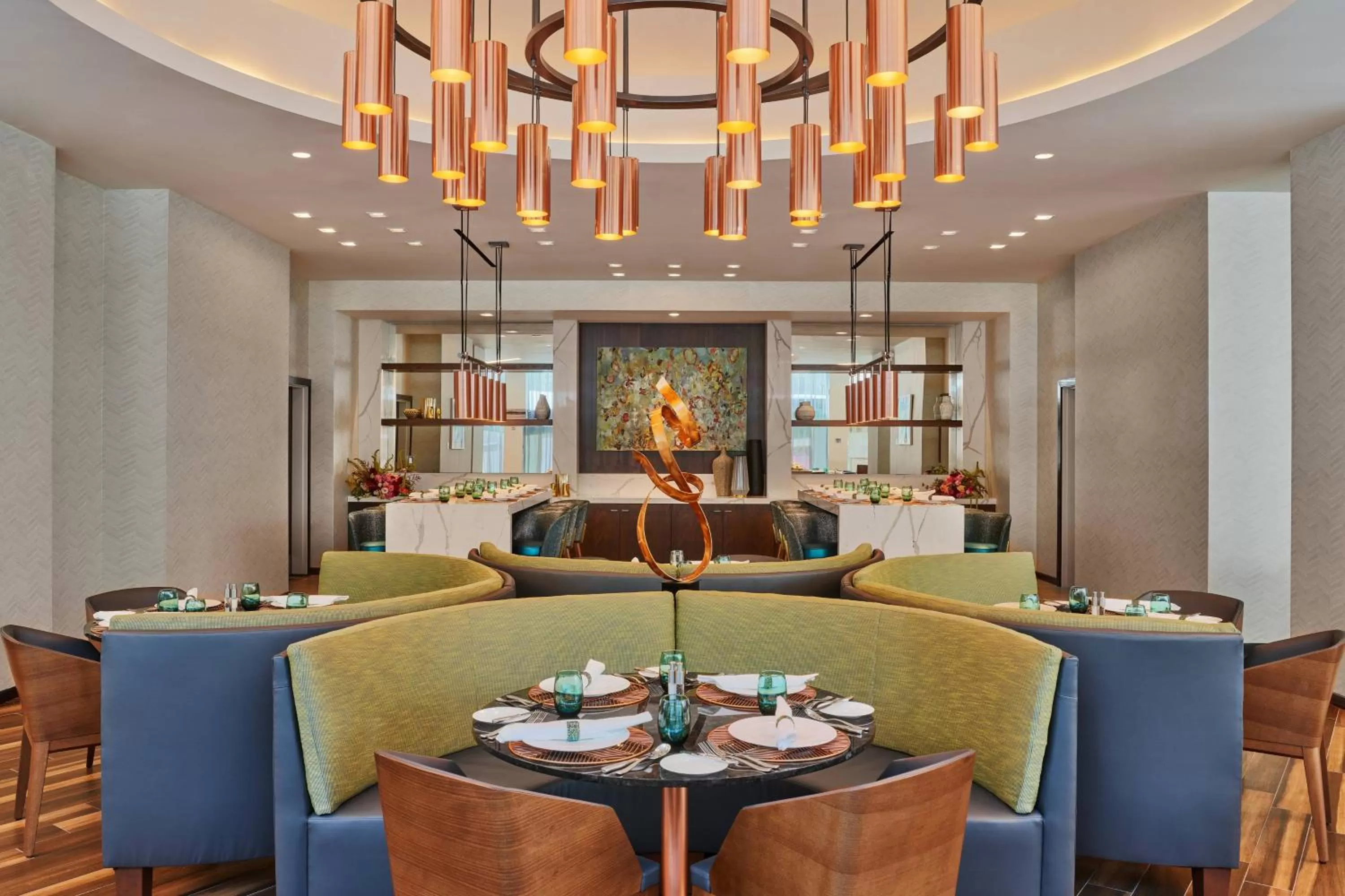 Restaurant/places to eat in Art Ovation Hotel, Autograph Collection