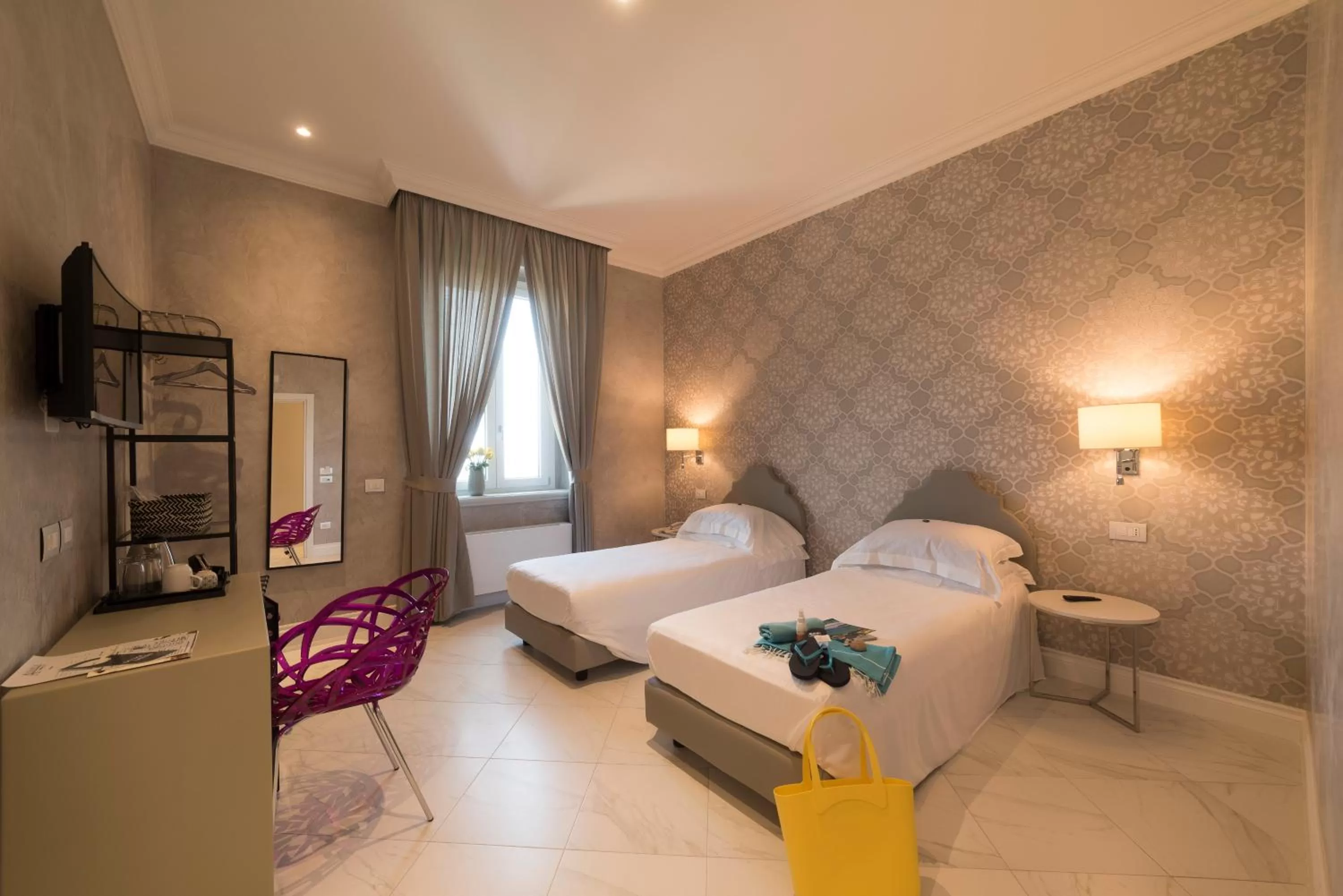 Photo of the whole room, Bed in Altavilla Boutique Hotel