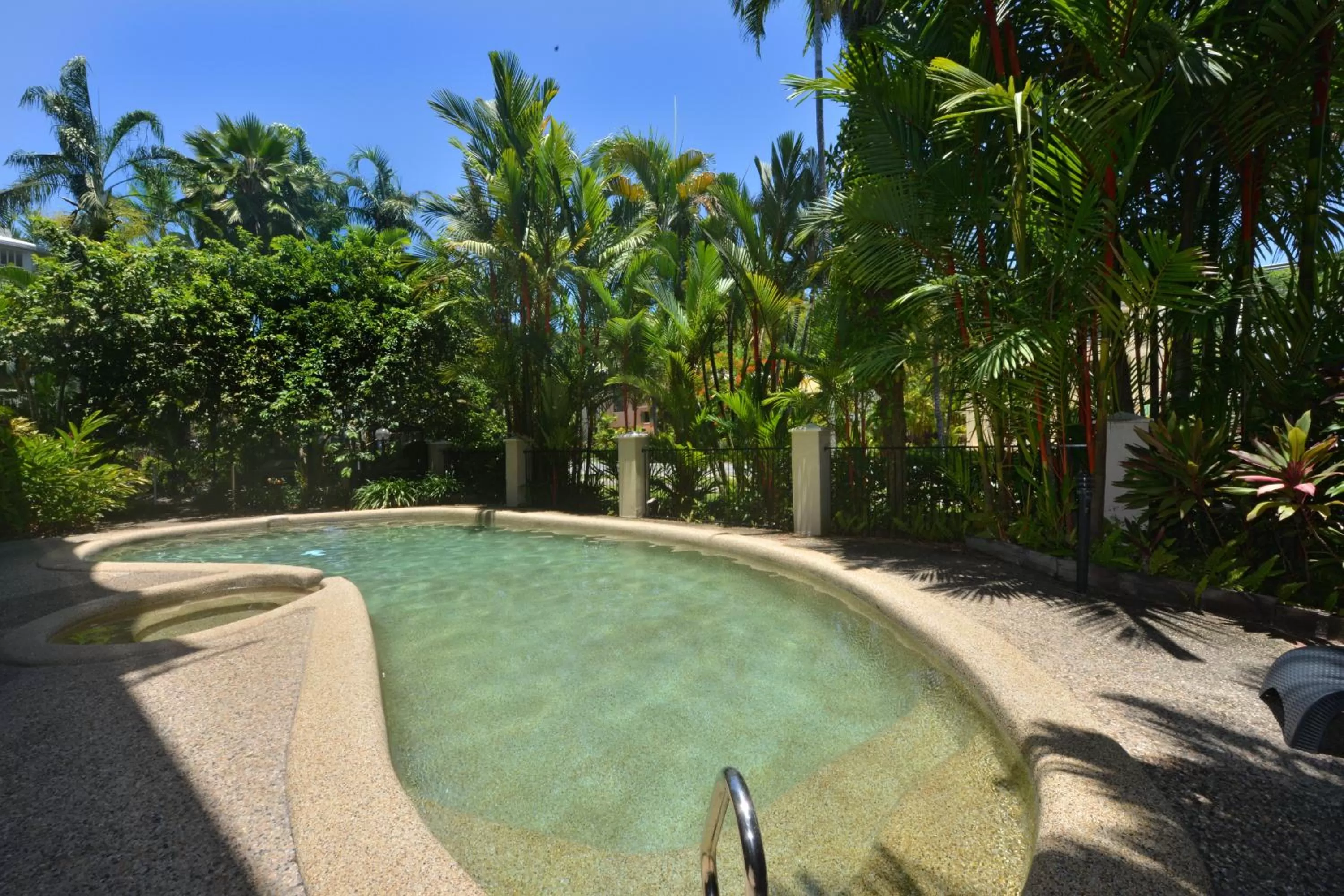 Day in Driftwood Mantaray - Official Onsite Reception and Check In