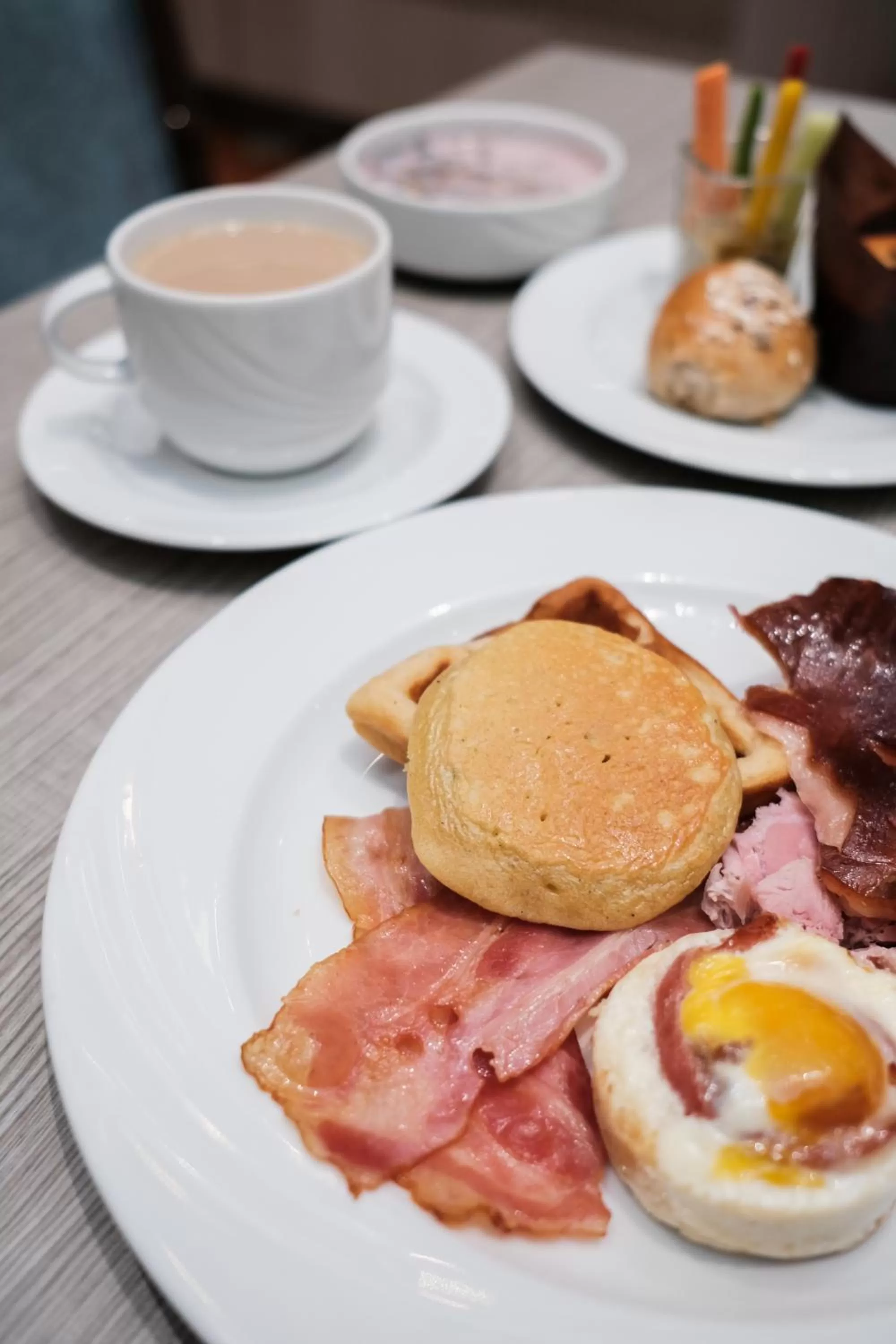 Food and drinks in Hilton Colon Guayaquil Hotel