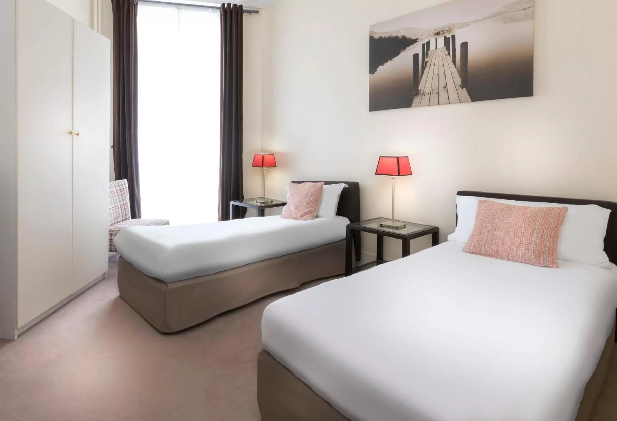 Bedroom, Bed in Résidence Charles Floquet