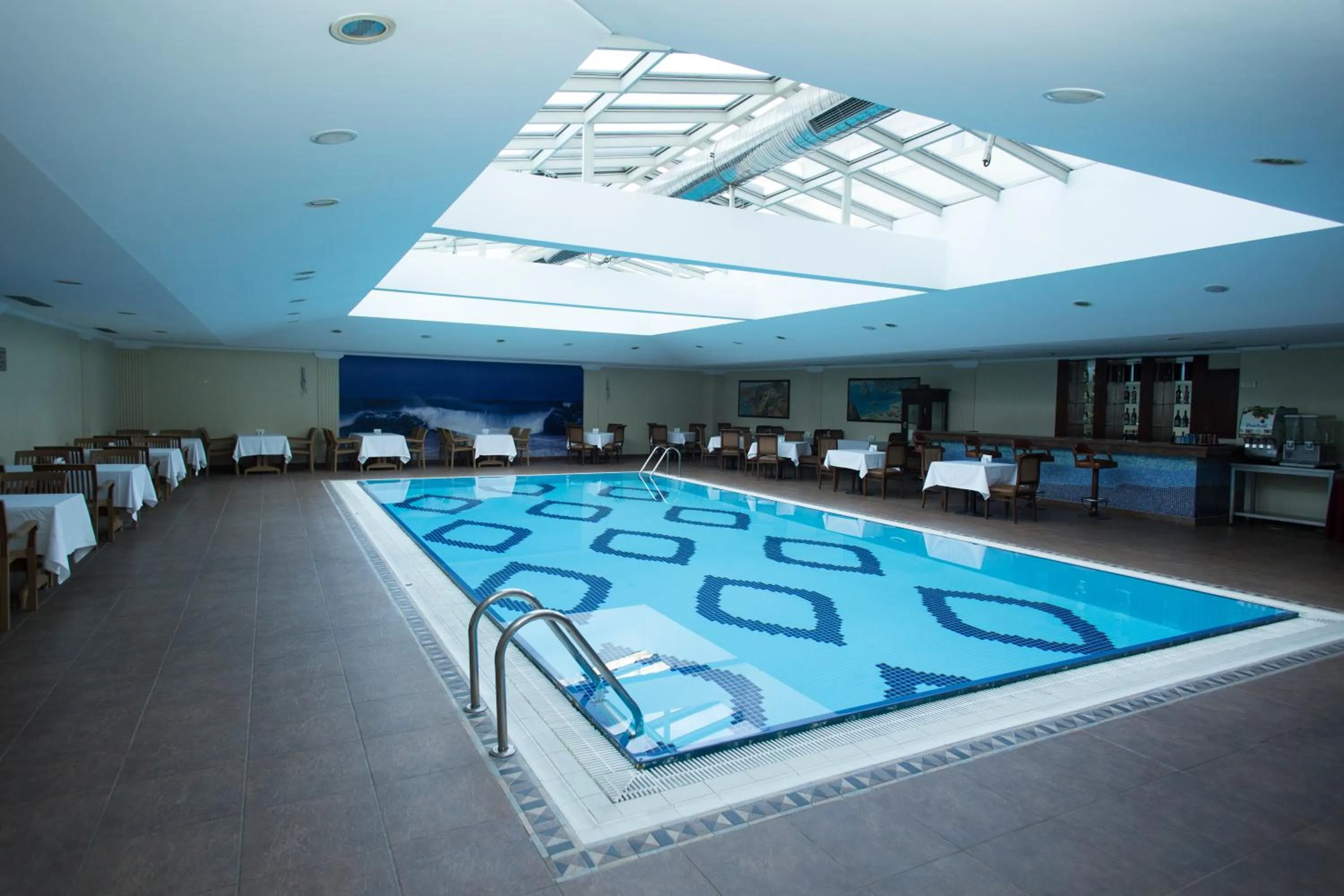Swimming pool in Topkapi Inter Istanbul Hotel
