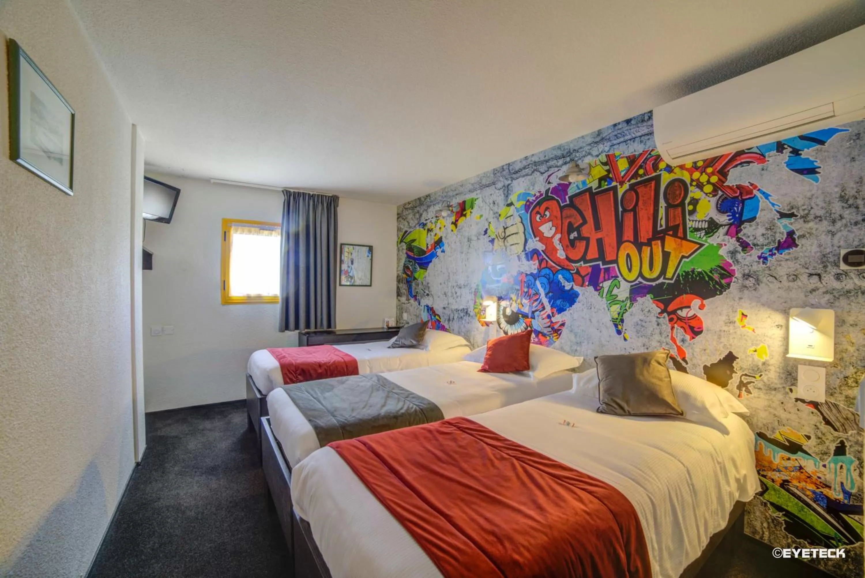 Bed in Hôtel The Originals Access, Bourges Nord Saint-Doulchard