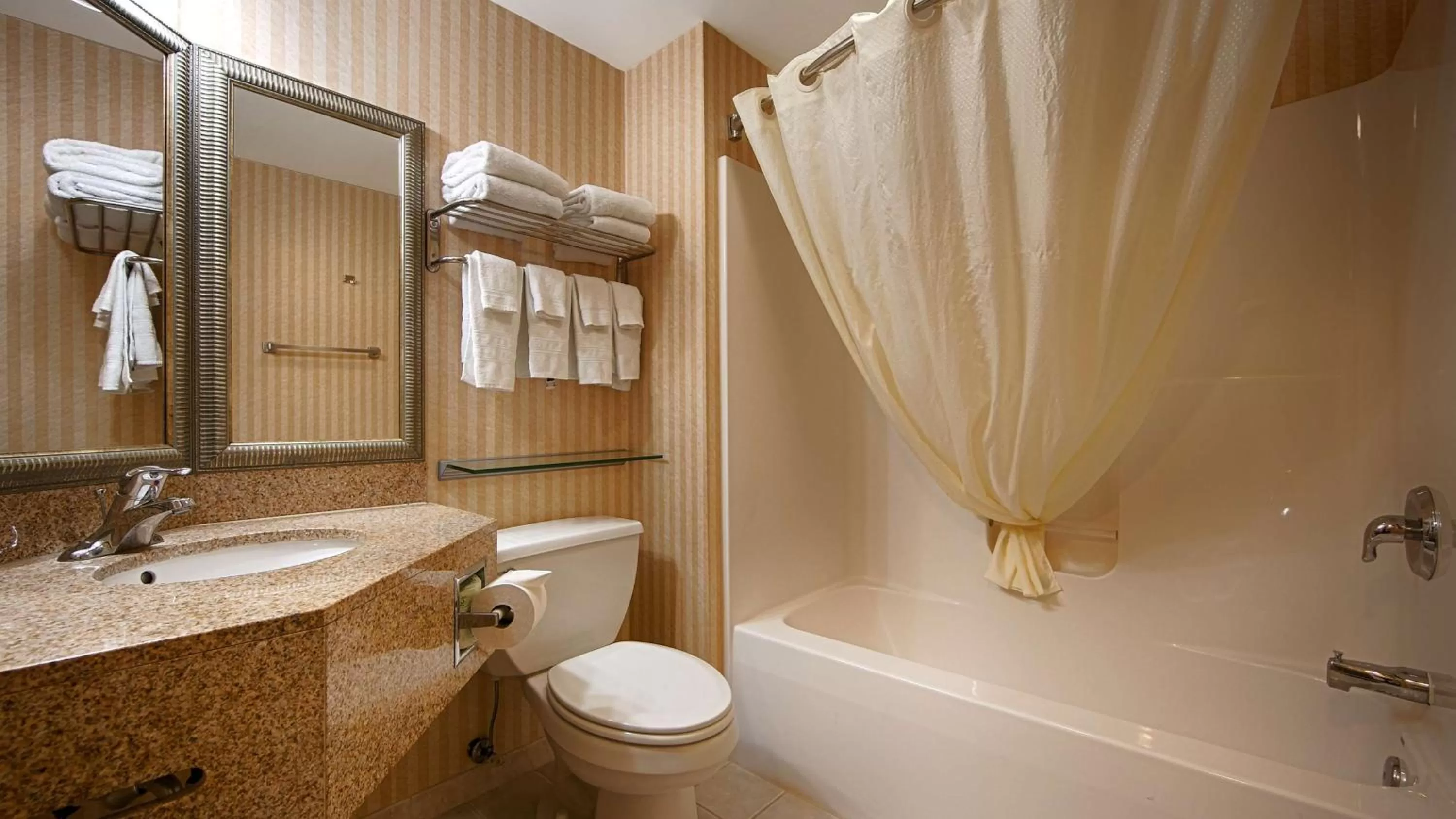 Bathroom in Best Western Harrisburg Hershey