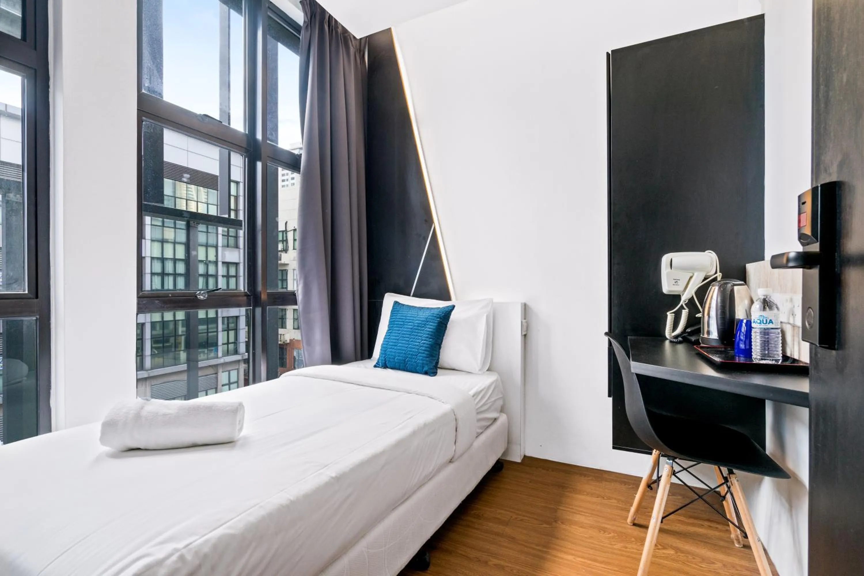 Bed in Rica Hotel Usj