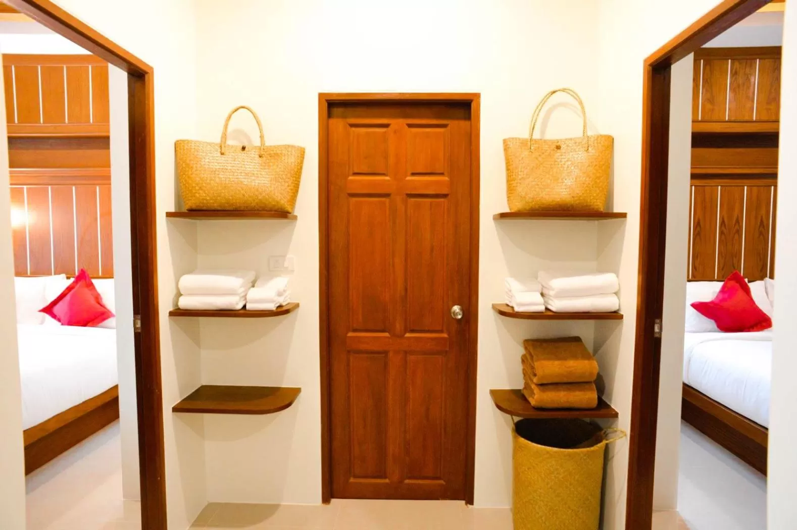 Bathroom, Bed in The Scene Cliff View Villas