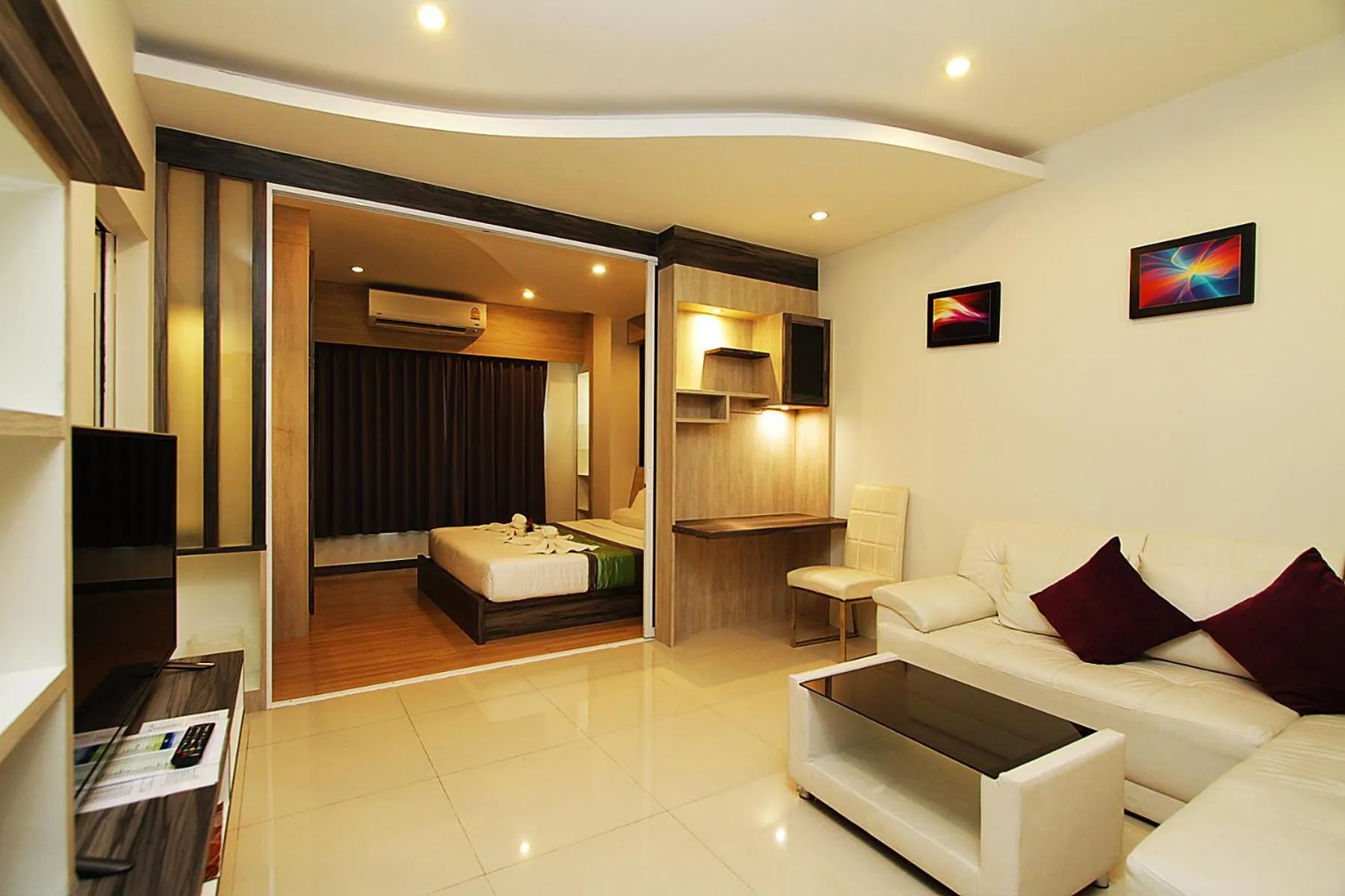 Bed in The Contrast i Hotel