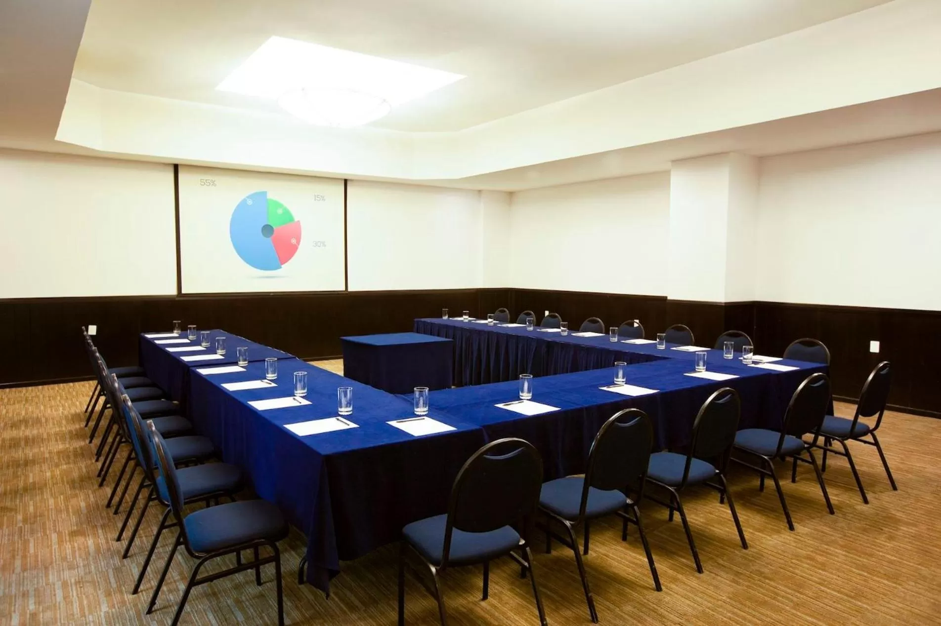 Meeting/conference room in Fiesta Inn Express Naucalpan