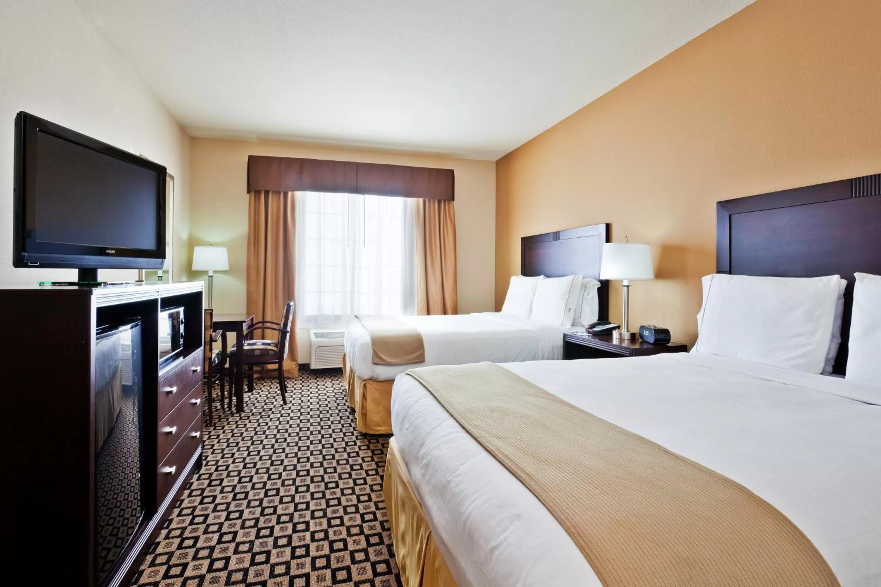 Photo of the whole room, Bed in Holiday Inn Express & Suites Clovis, an IHG Hotel