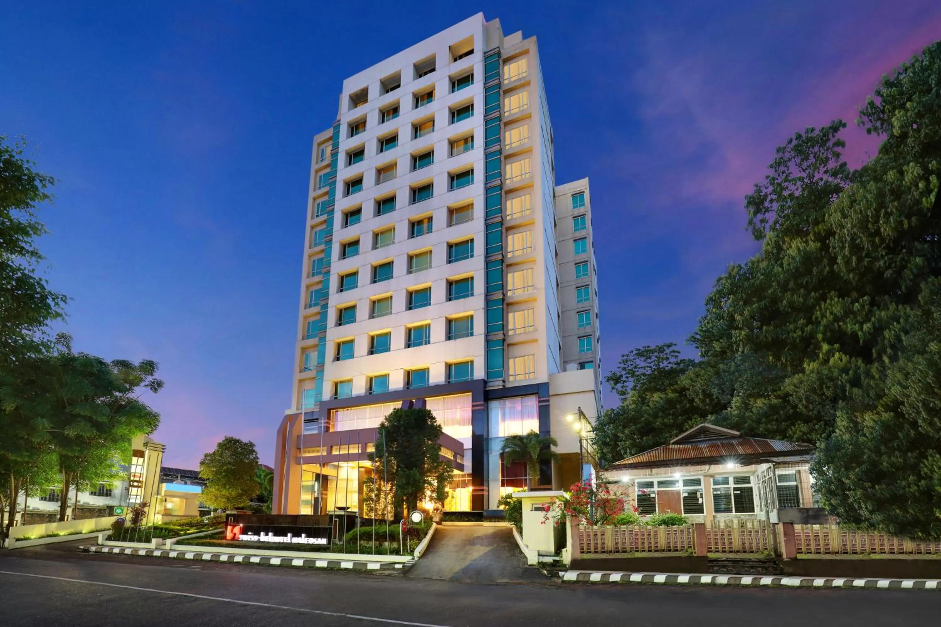 Property building in Swiss-Belhotel Maleosan Manado