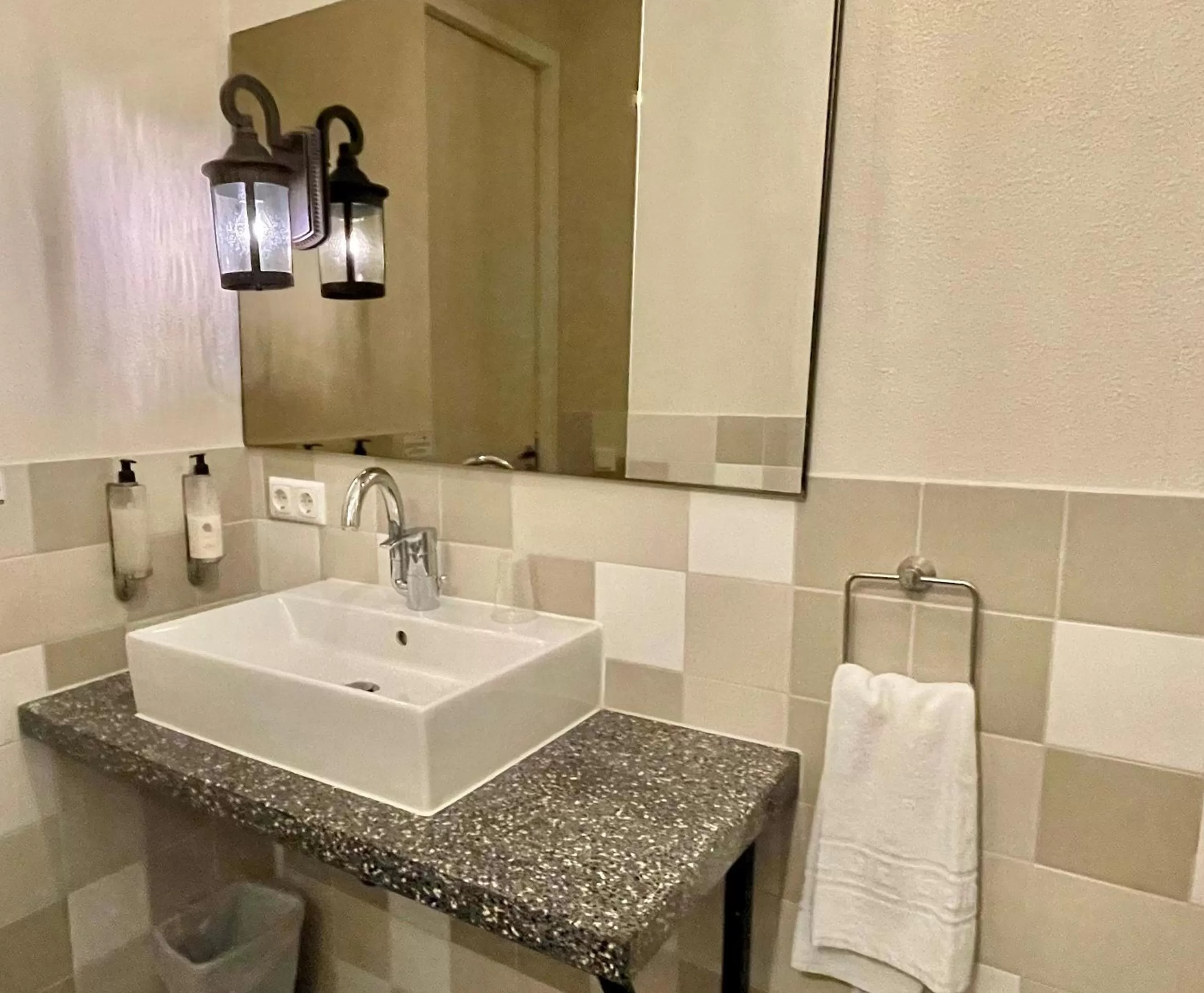 Bathroom in Hotel & Restaurant - Auberge De Hilver