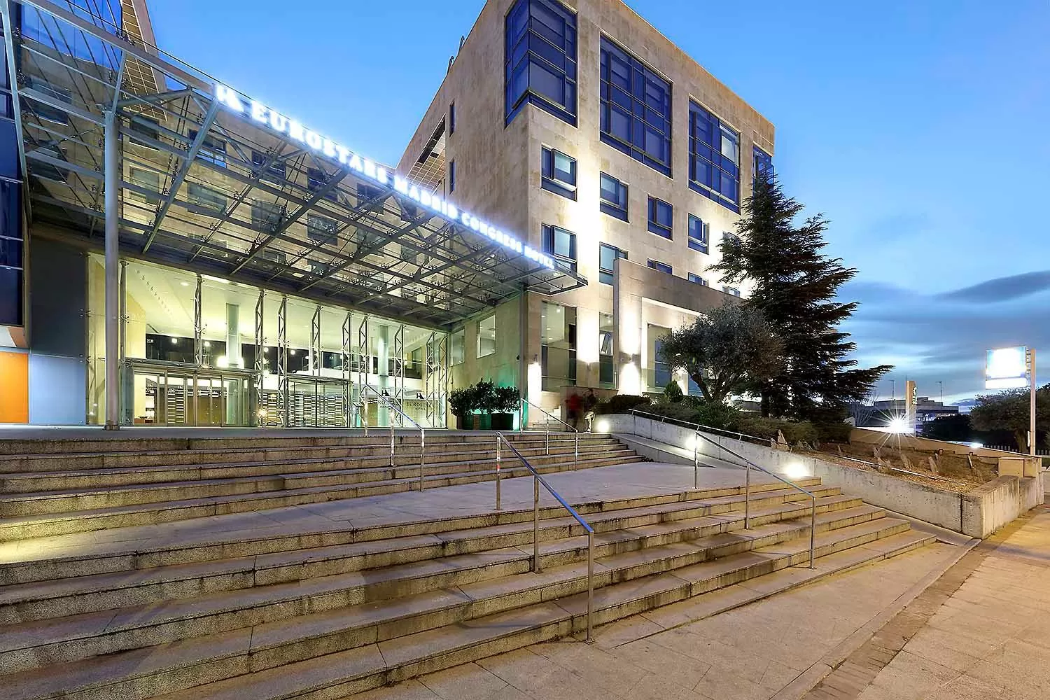 Facade/entrance in Eurostars Madrid Congress
