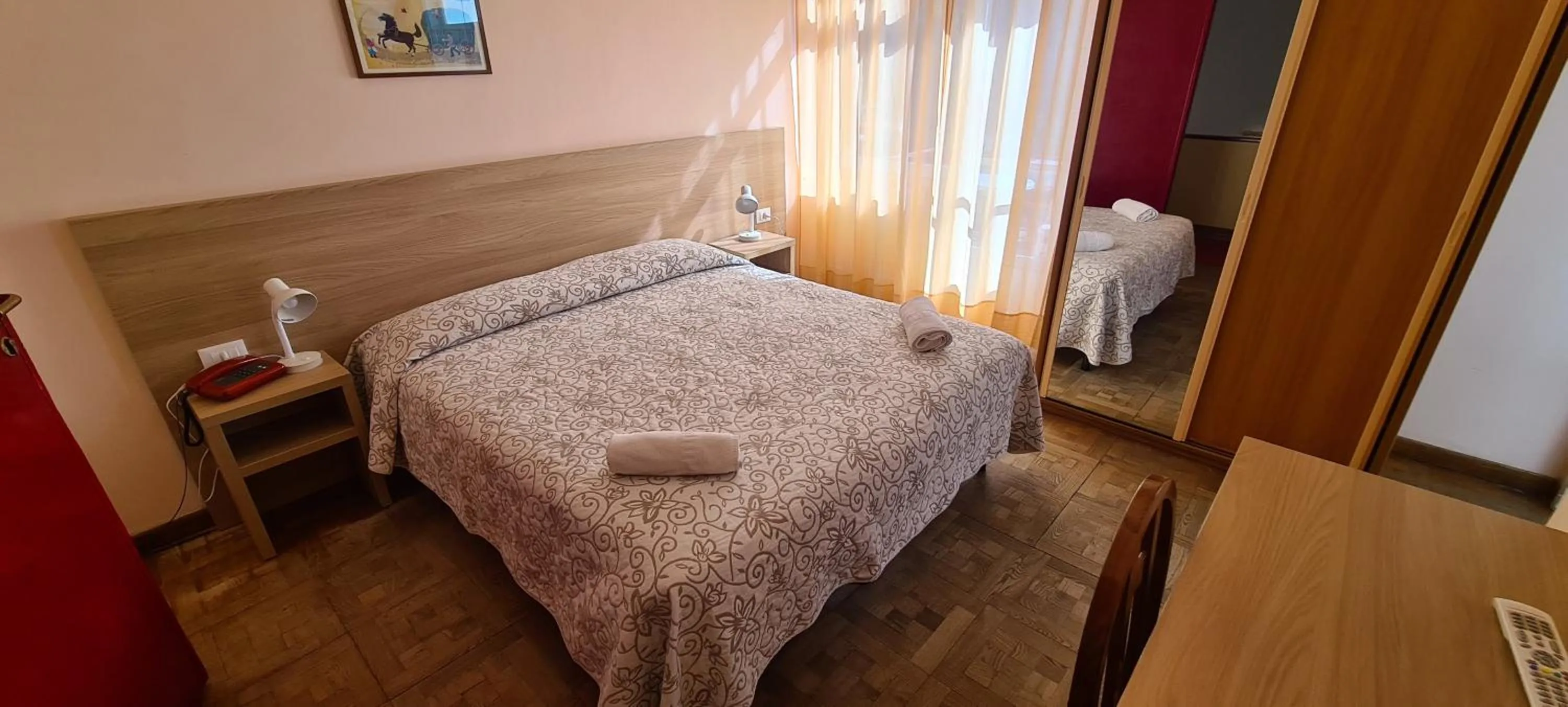 Bed in Hotel Colibrì