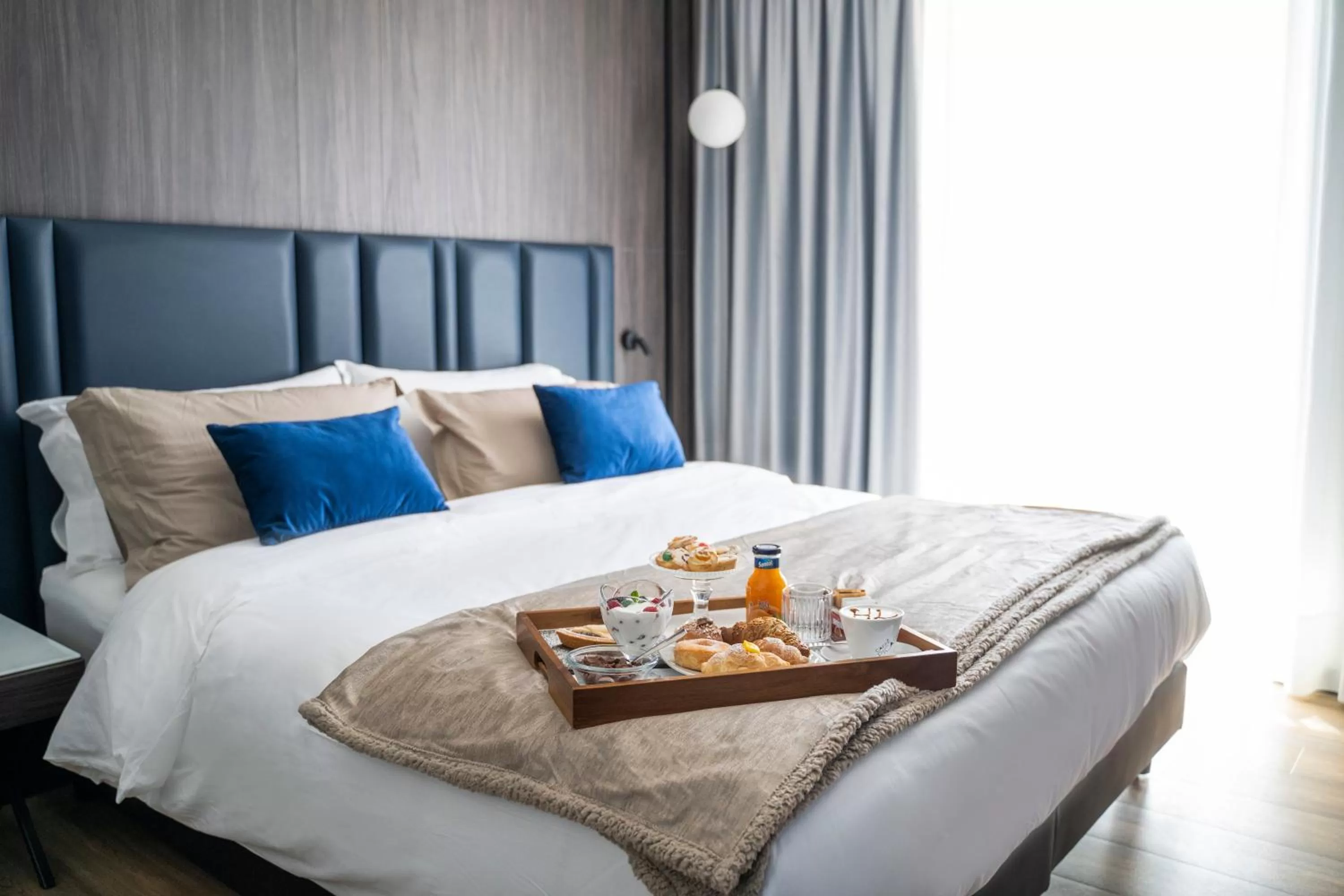 Bed in Hotel Leonessa