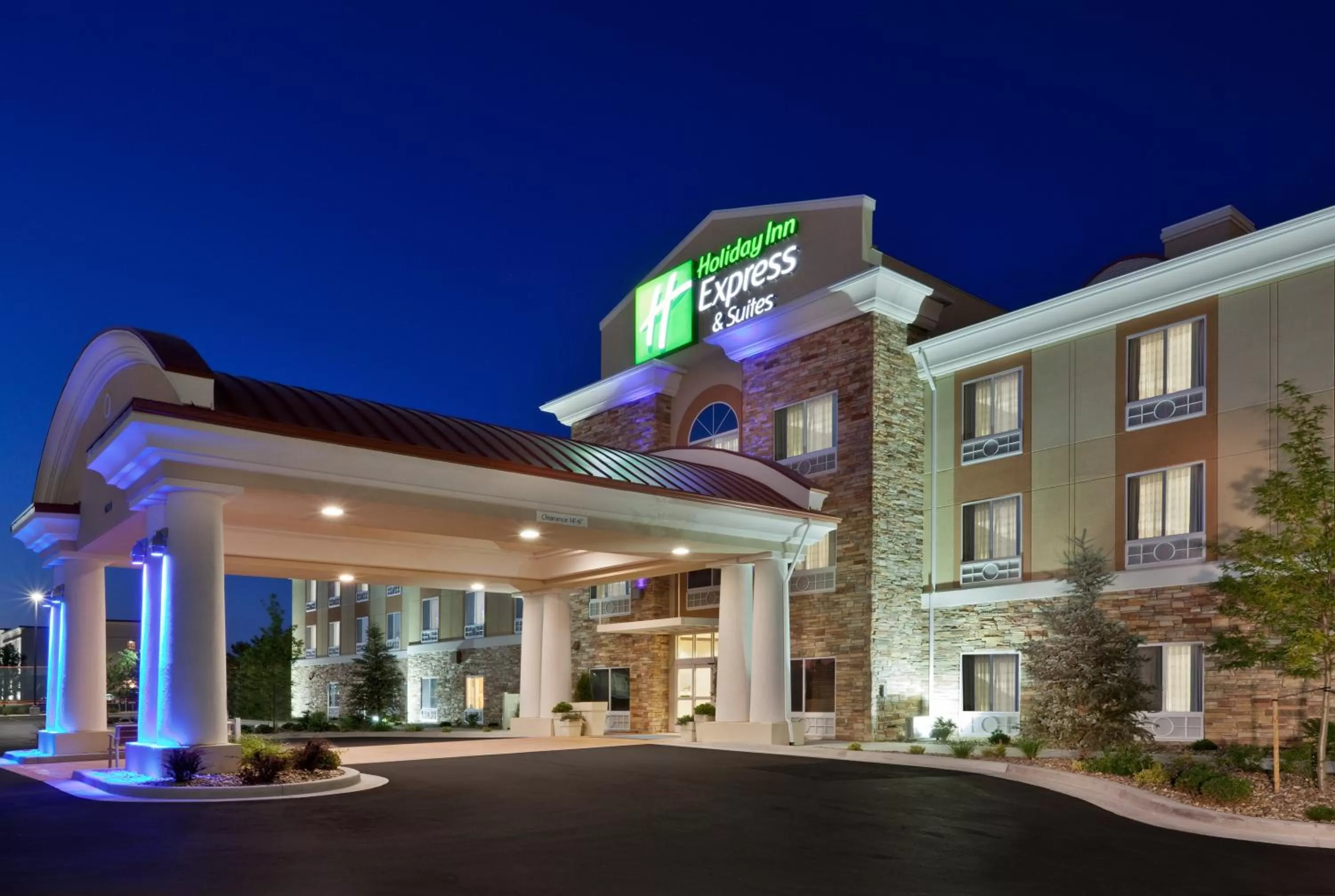 Property building in Holiday Inn Express Hotel Twin Falls by IHG