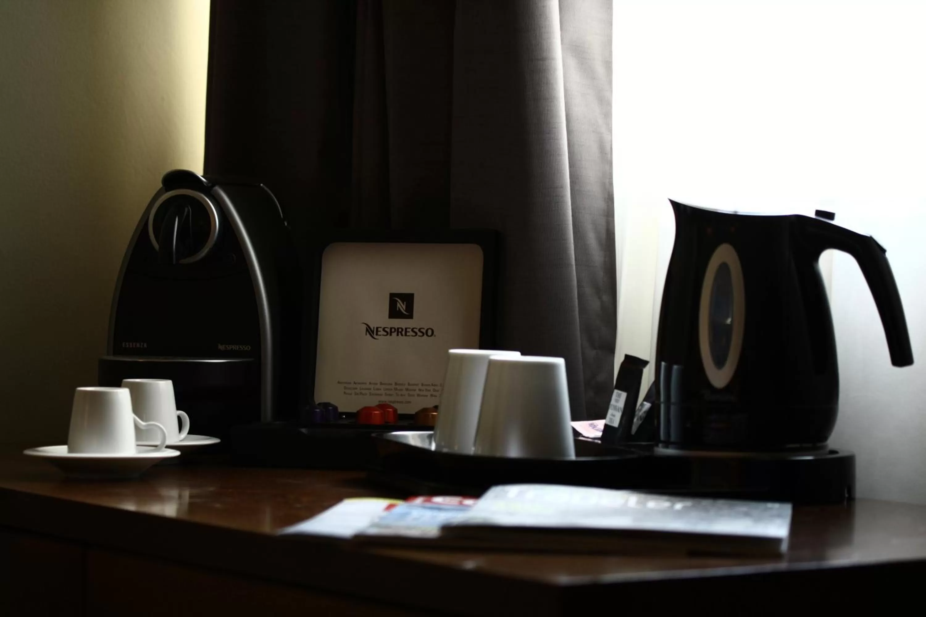 Coffee/tea facilities in Plaza Hotel Beirut