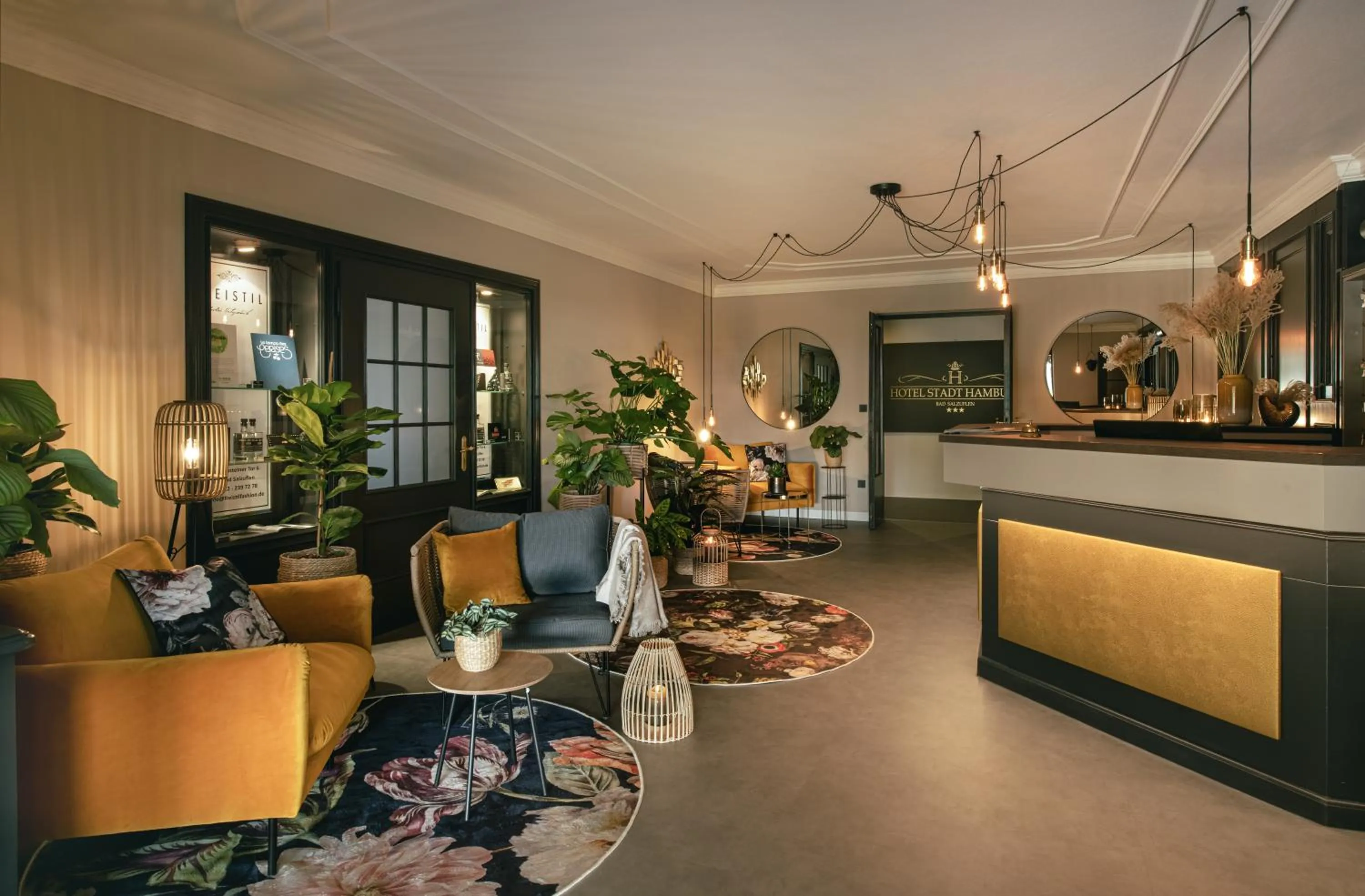 Lobby or reception in Hotel Stadt Hamburg