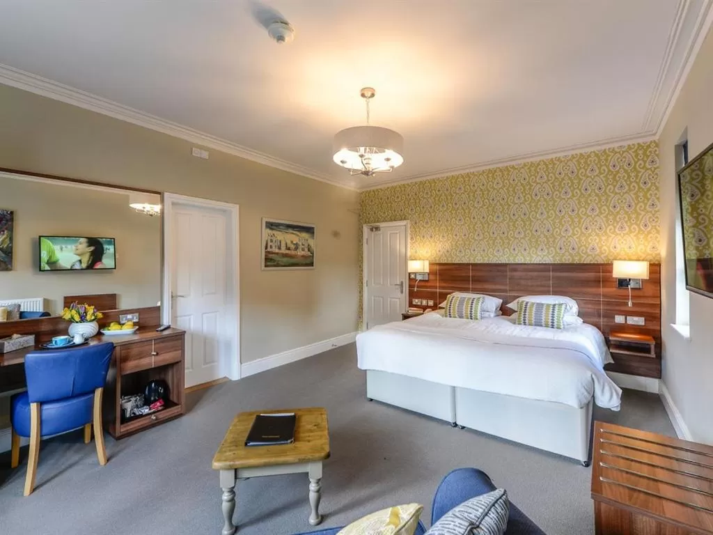 Bedroom, Bed in The Cliffe at Dinham