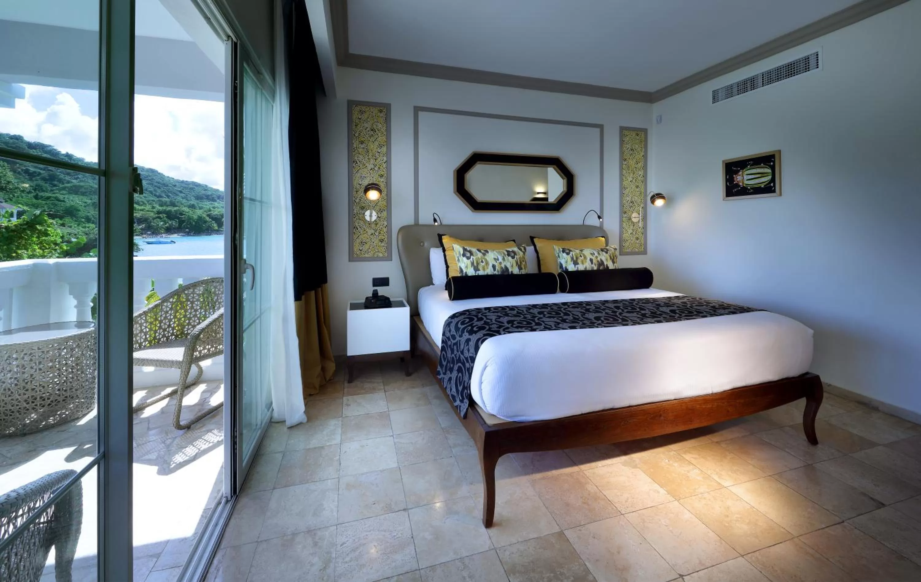 View (from property/room), Bed in Grand Palladium Lady Hamilton Resort & Spa - All Inclusive