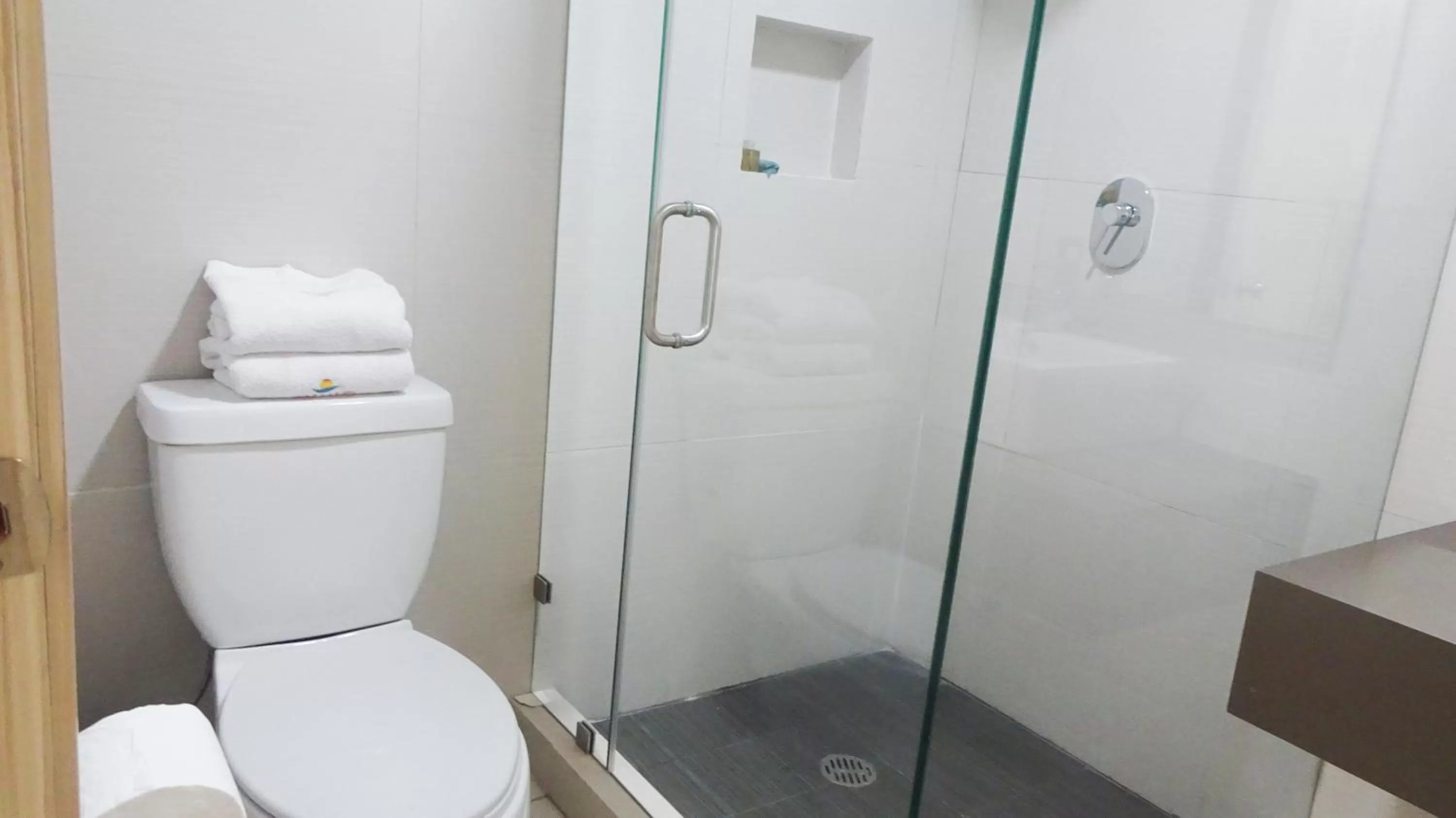 Bathroom in Suites San Luis