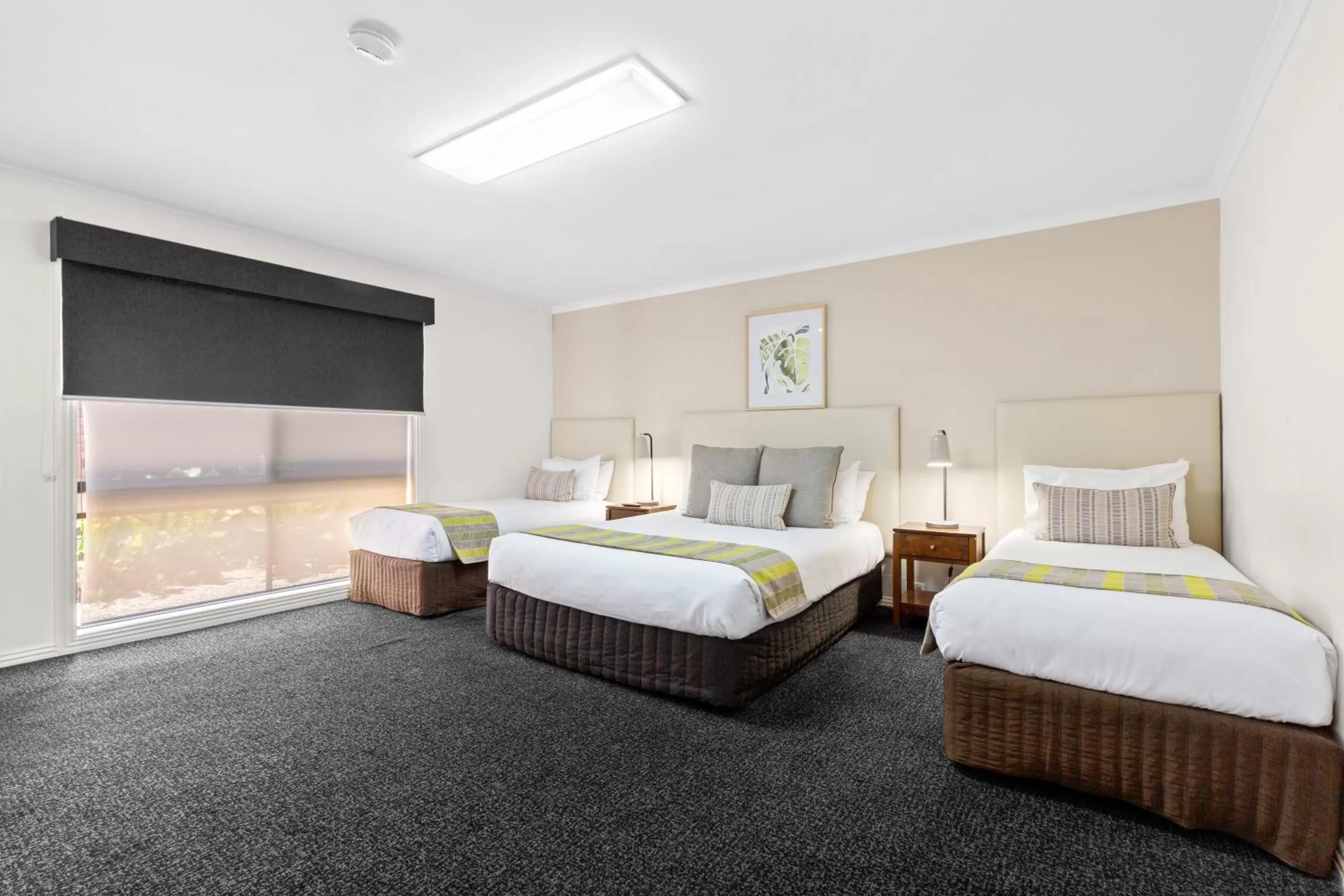 Bedroom, Bed in All Seasons Resort Hotel Bendigo