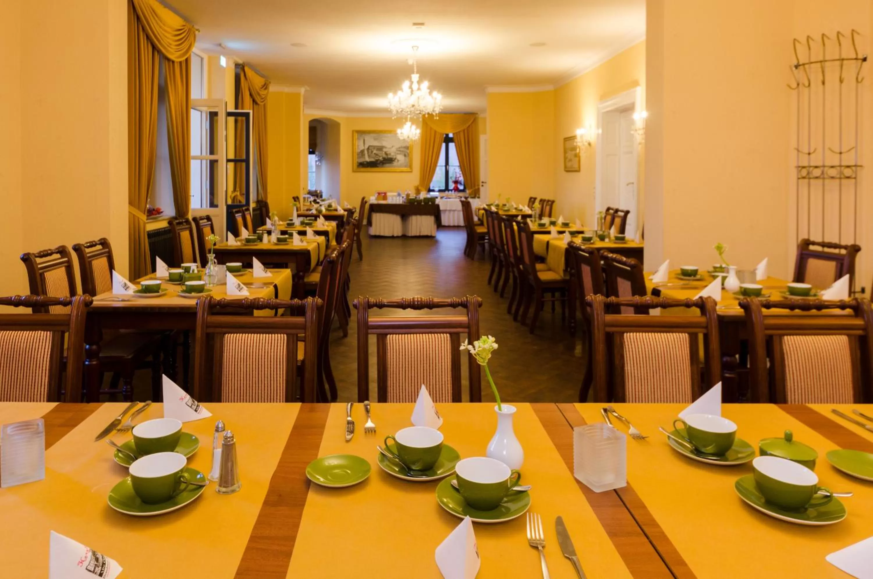 Buffet breakfast in Elbe Resort Alte Ölmühle