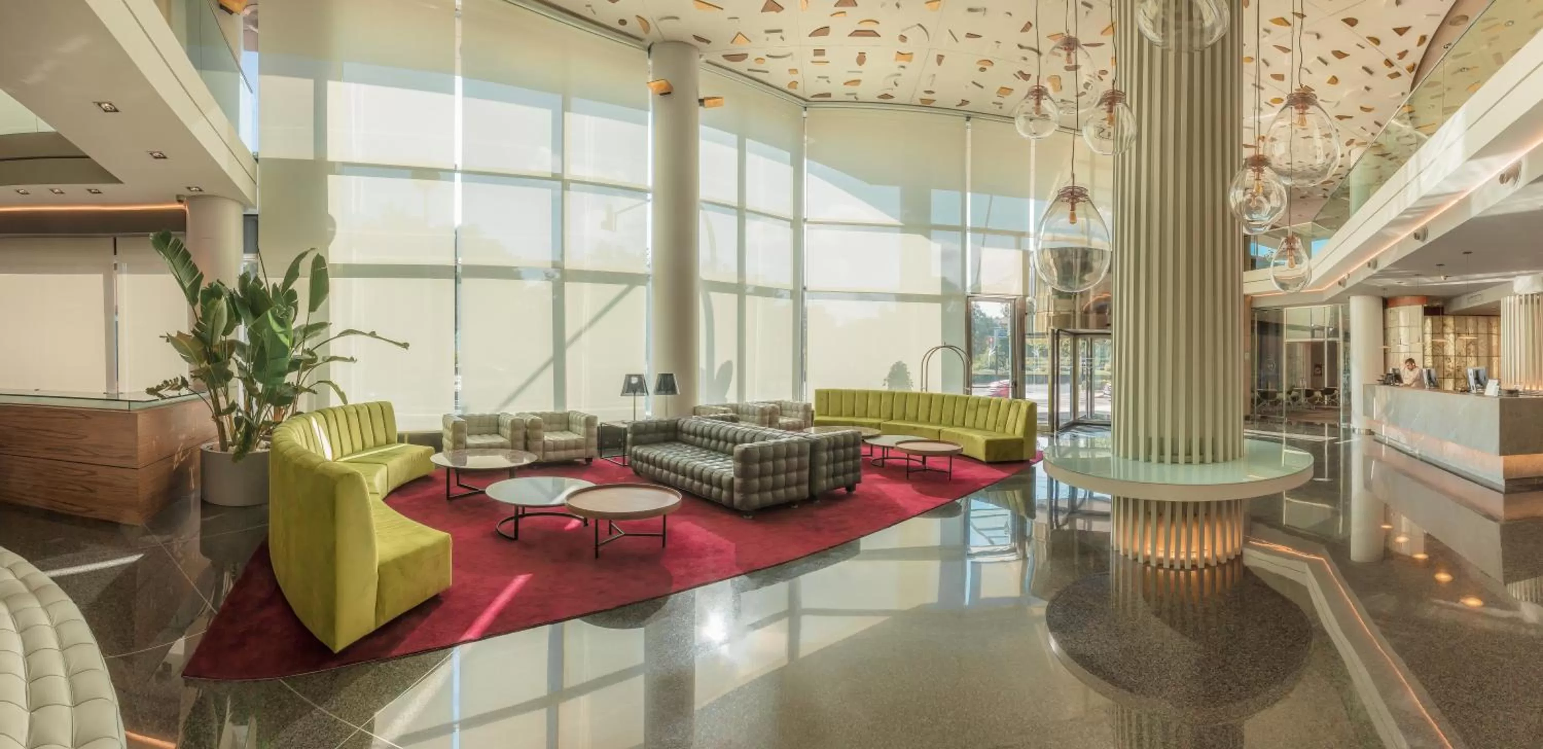 Communal lounge/ TV room in SH Valencia Palace