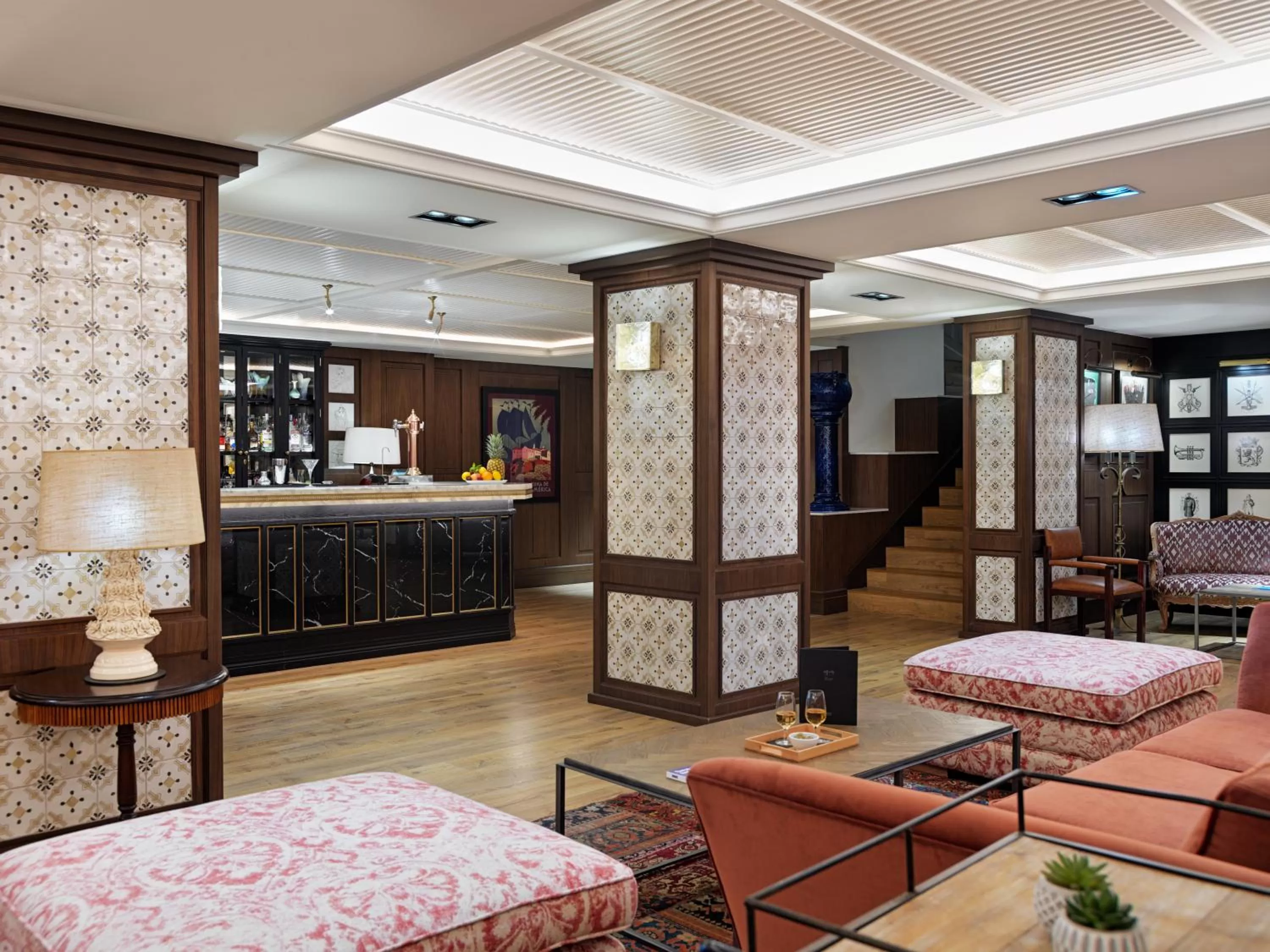 Lounge or bar in H10 Corregidor Boutique Hotel