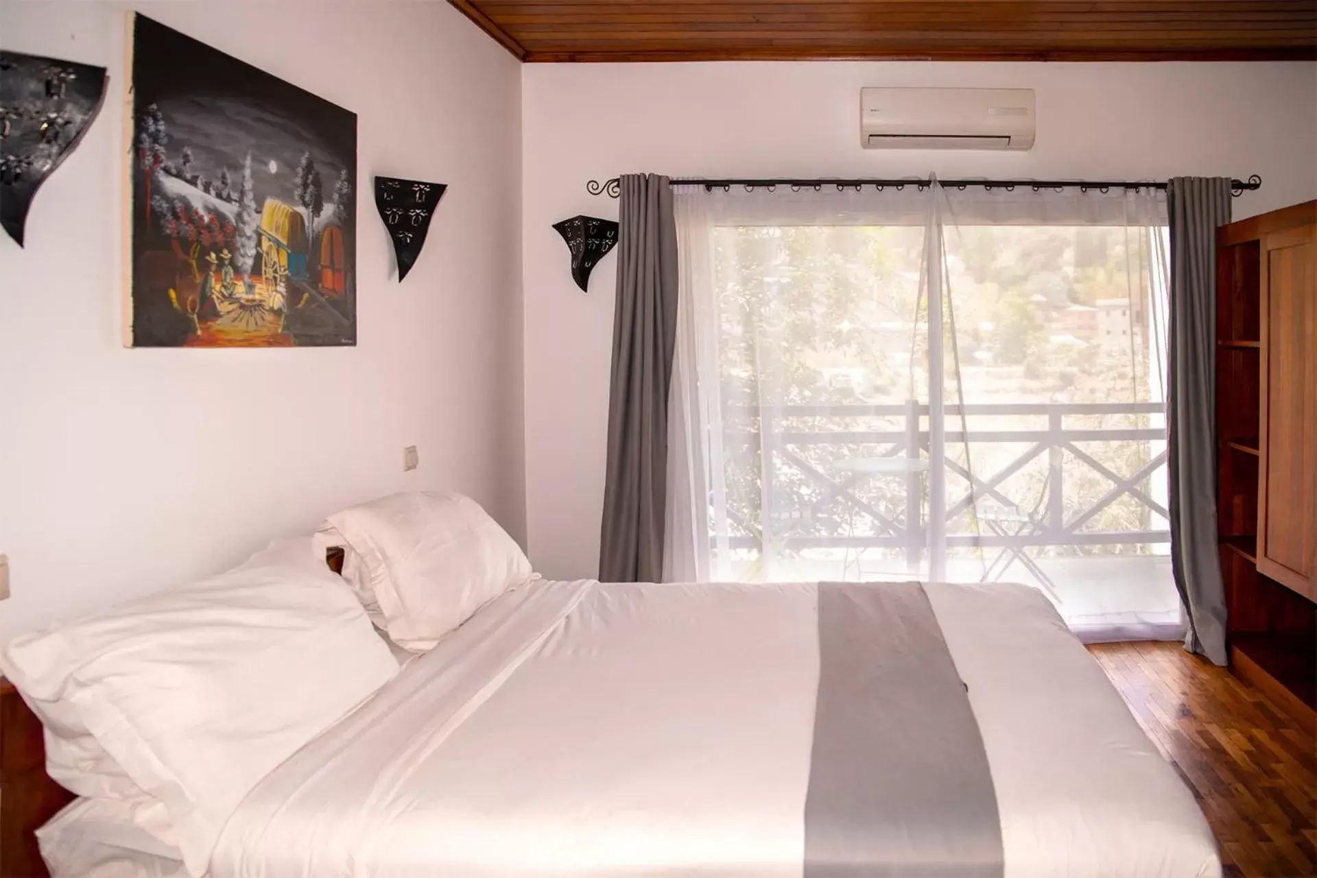 Superior Double Room in Ikopa Hôtel Madagascar Superior Double Room in Ikopa Hôtel Madagascar