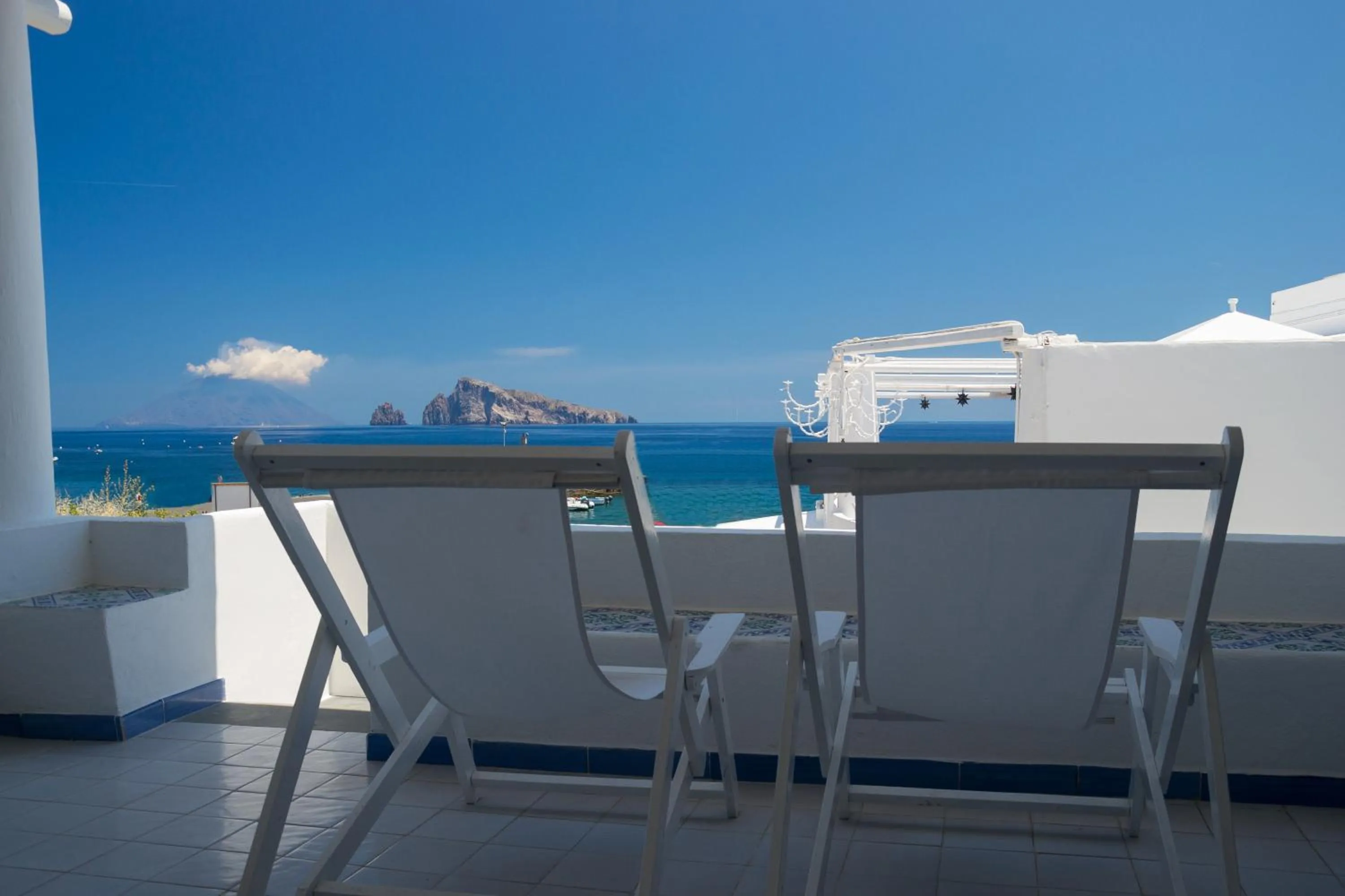 Natural landscape in Hotel Lisca Bianca