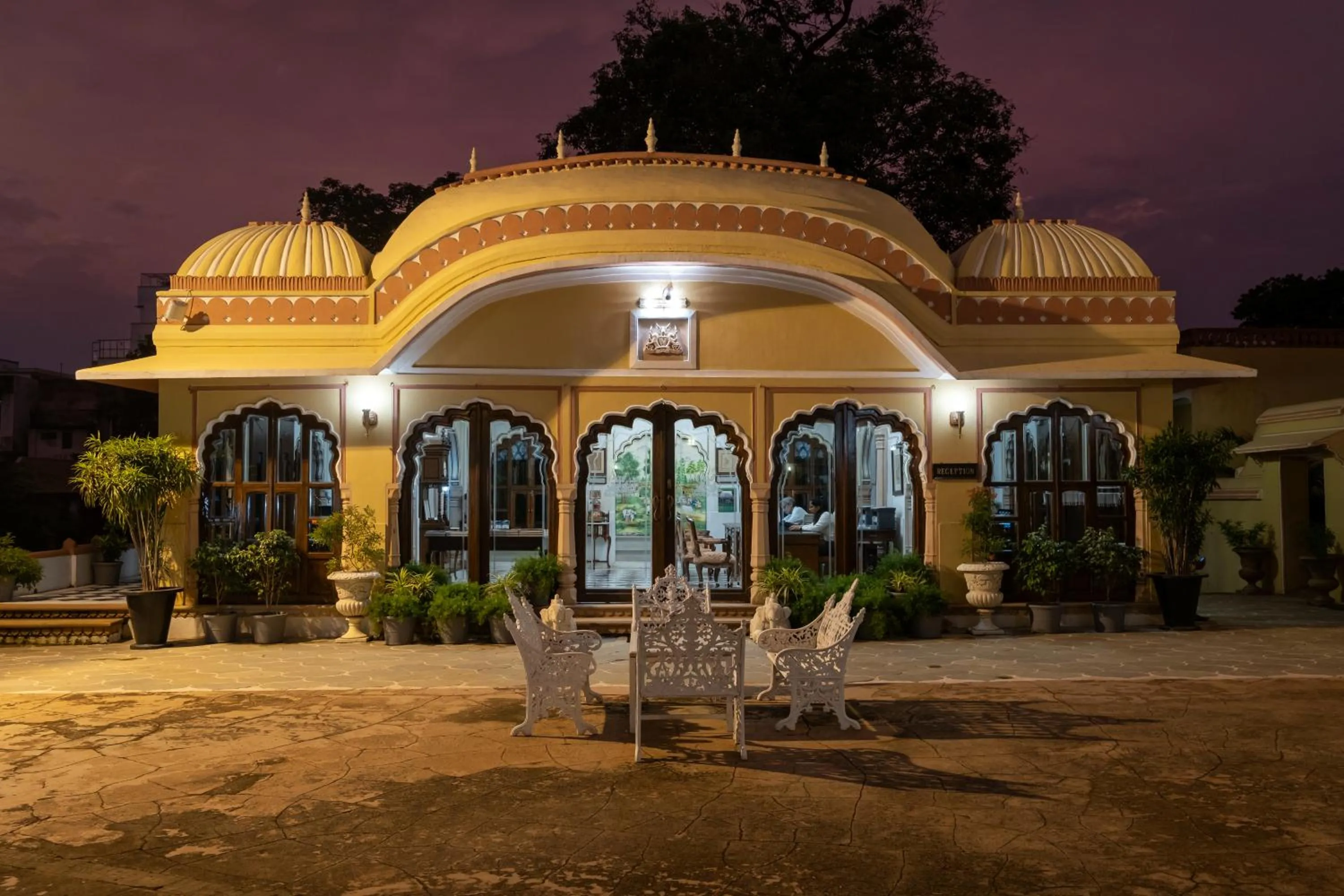 Lobby or reception in Hotel Narain Niwas Palace