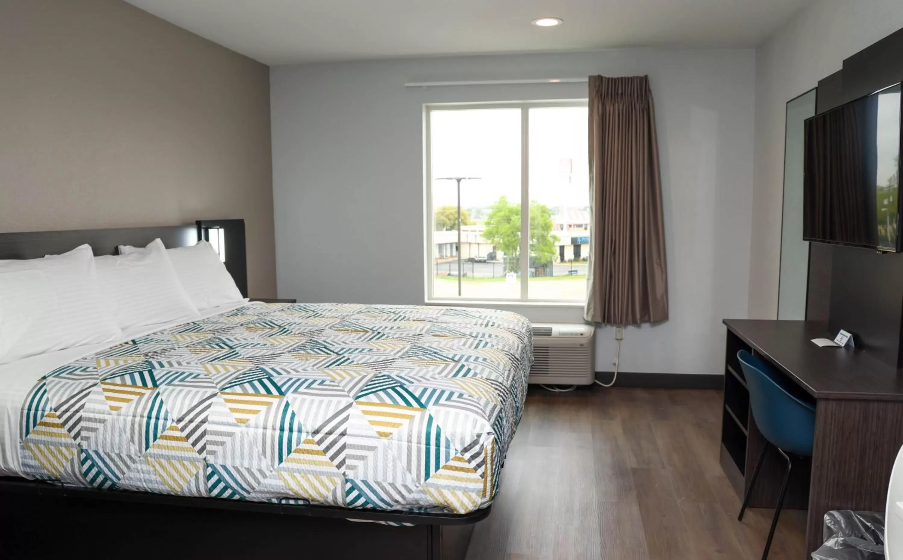 Bed in Motel 6 Fort Worth TX Lake Worth