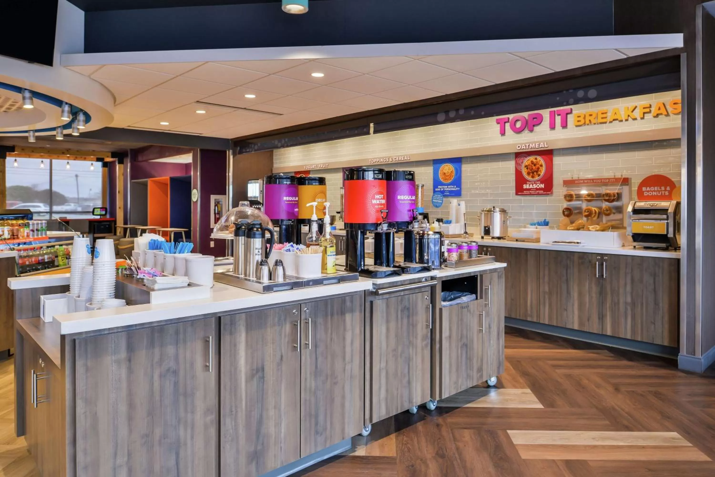 Dining area in Tru By Hilton Stuttgart