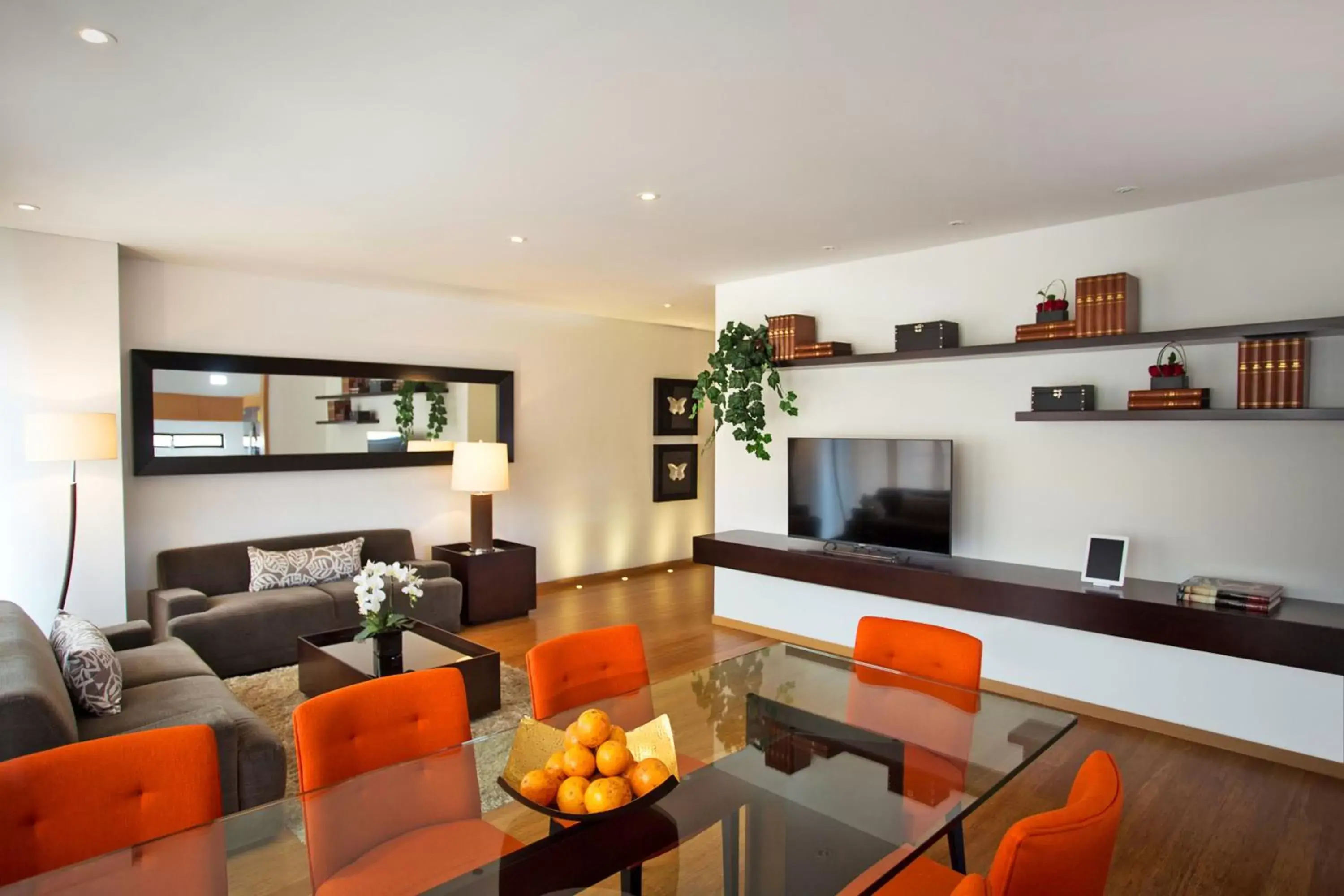 Luxury Three-Bedroom Apartment in Hotel 93 Luxury Suites by Preferred Luxury Three-Bedroom Apartment in Hotel 93 Luxury Suites by Preferred