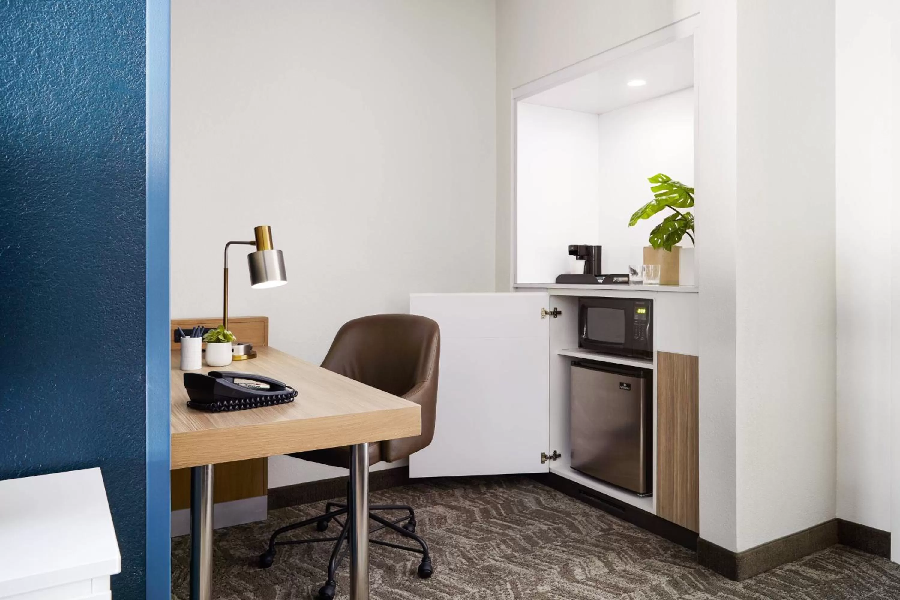 Photo of the whole room in SpringHill Suites Tempe at Arizona Mills Mall