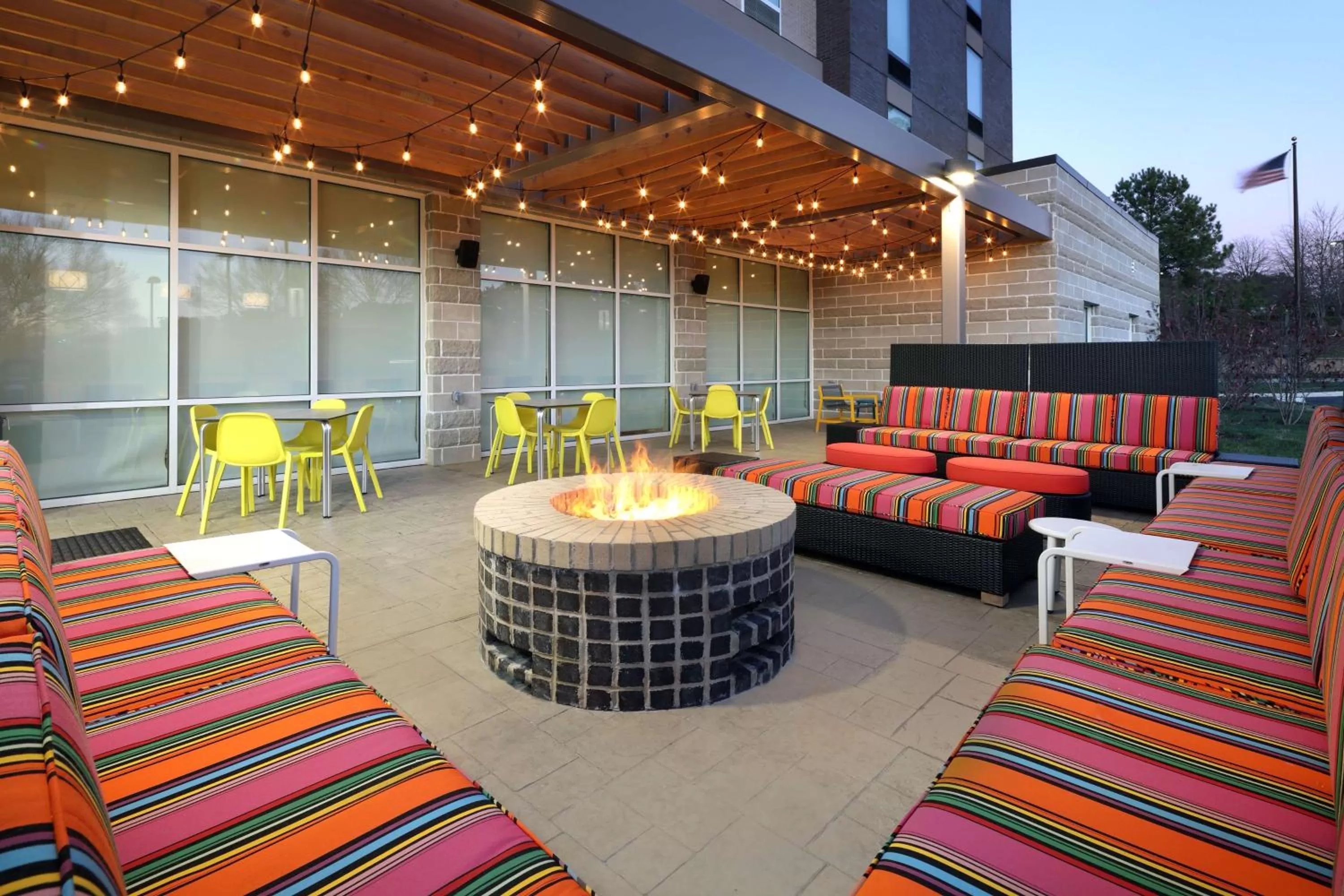Patio in Home2 Suites By Hilton Richmond Short Pump