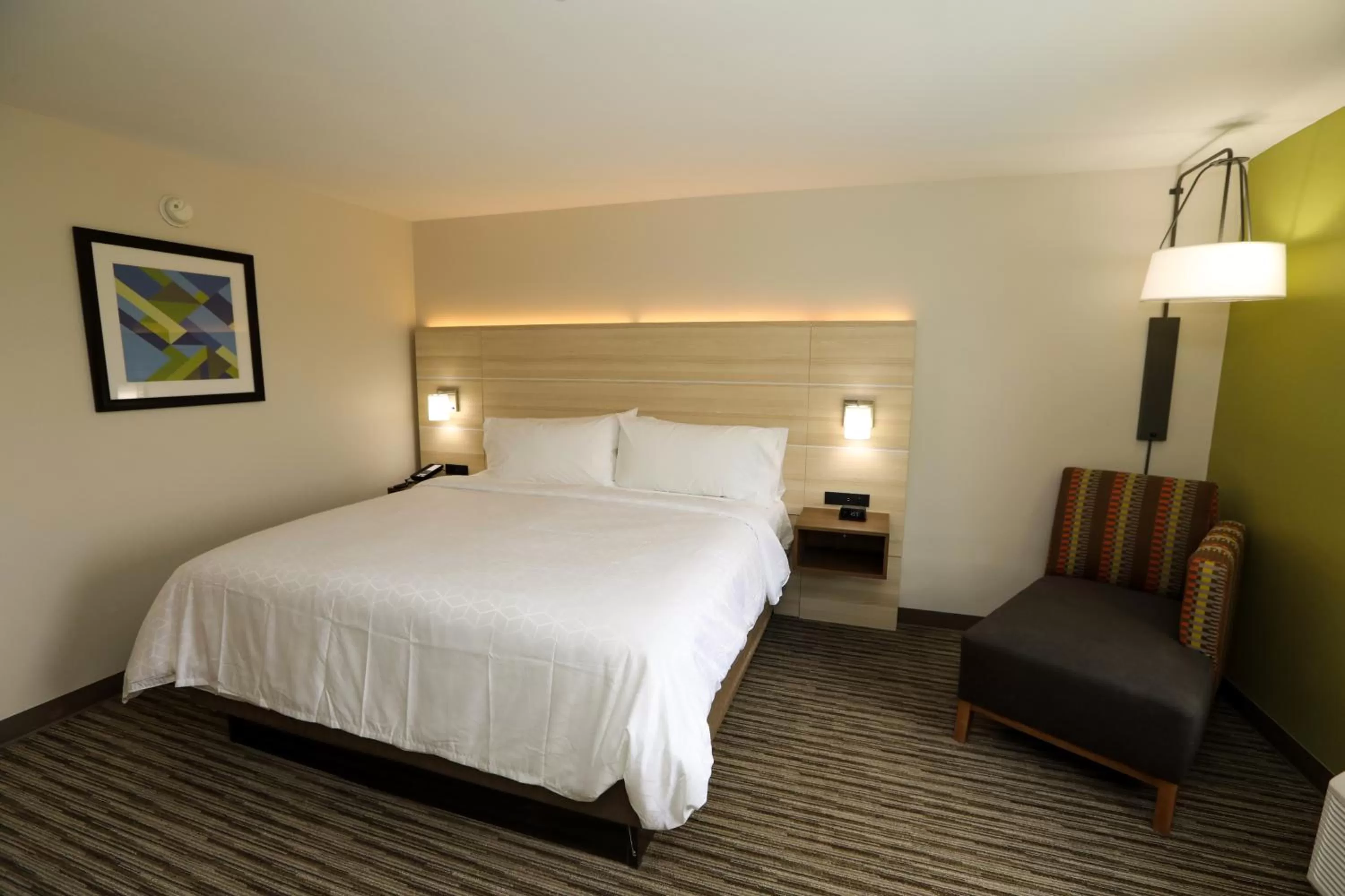 Holiday Inn Express Hillsboro I-35 by IHG