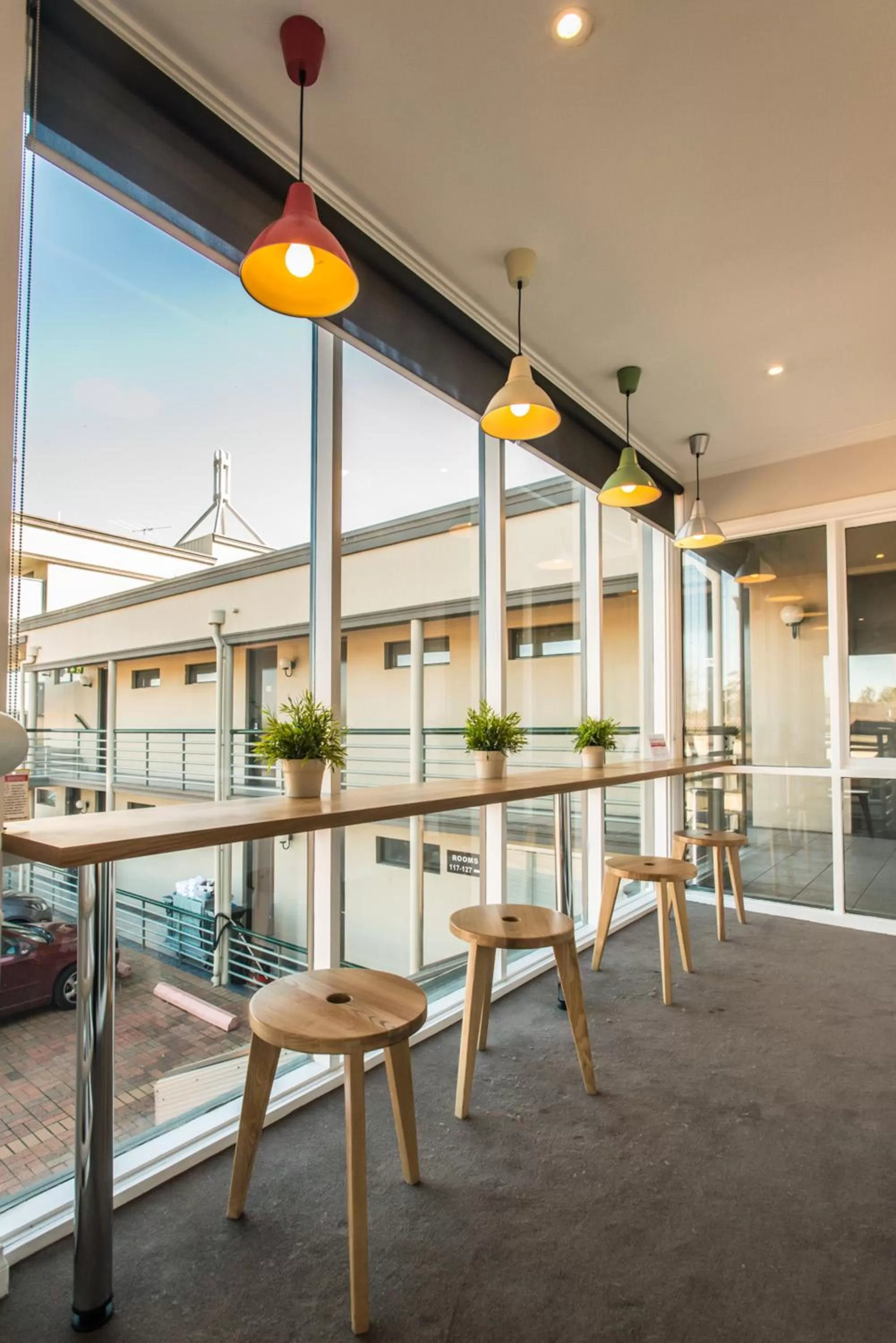 Lounge or bar in The Waverley International Hotel