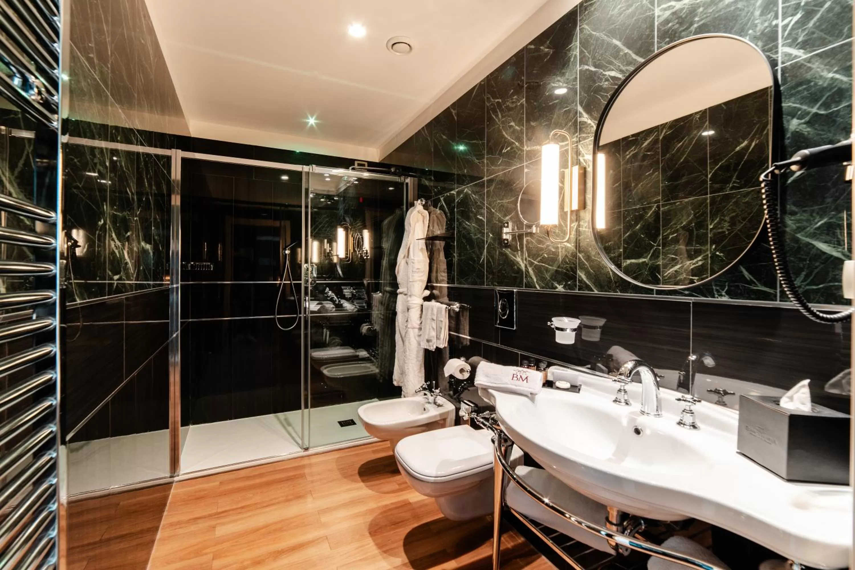 Shower in Bianca Maria Palace Hotel