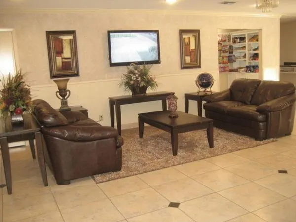 Lobby or reception in Executive Inn Brookshire