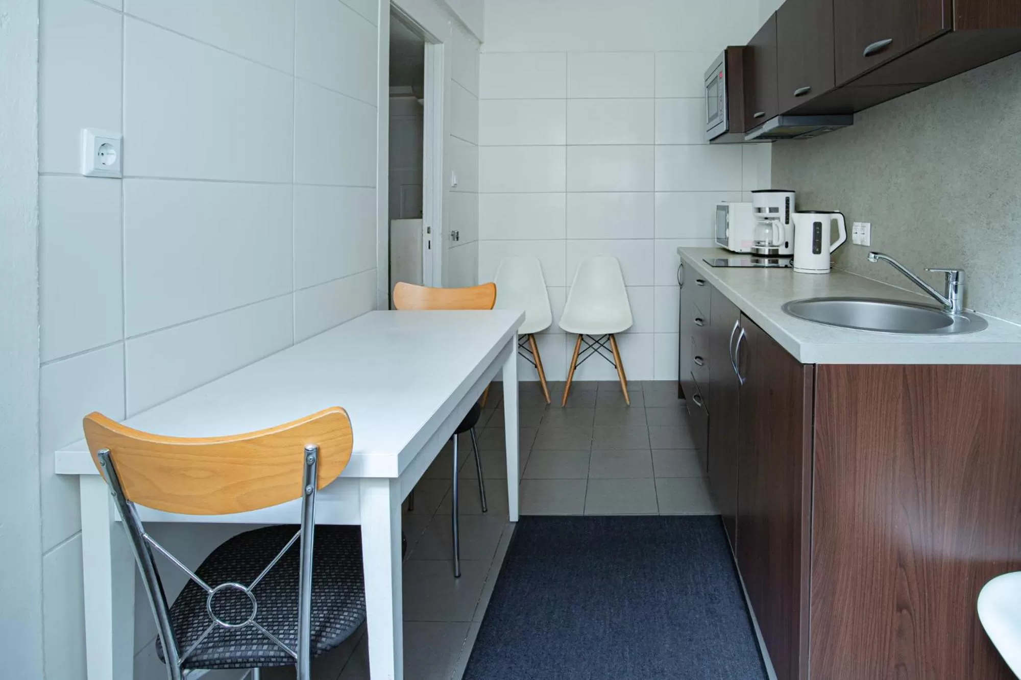 kitchen in Hotel BELLEVUE am Kurfürstendamm