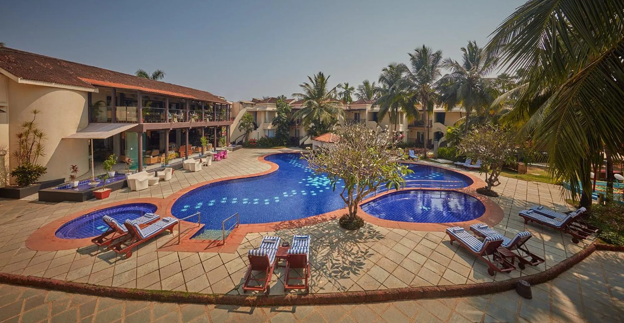 Swimming pool in Royal Orchid Beach Resort & Spa, Utorda Beach Goa